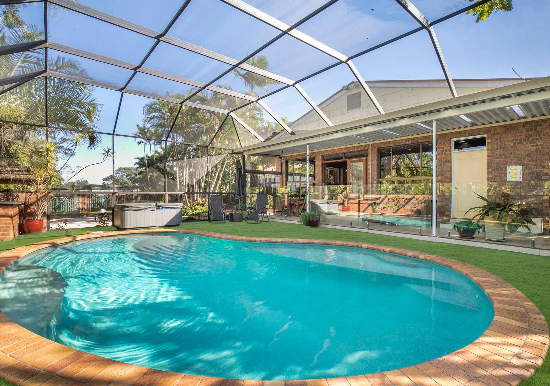 8 Photinia Place, Bellbowrie - Image 1