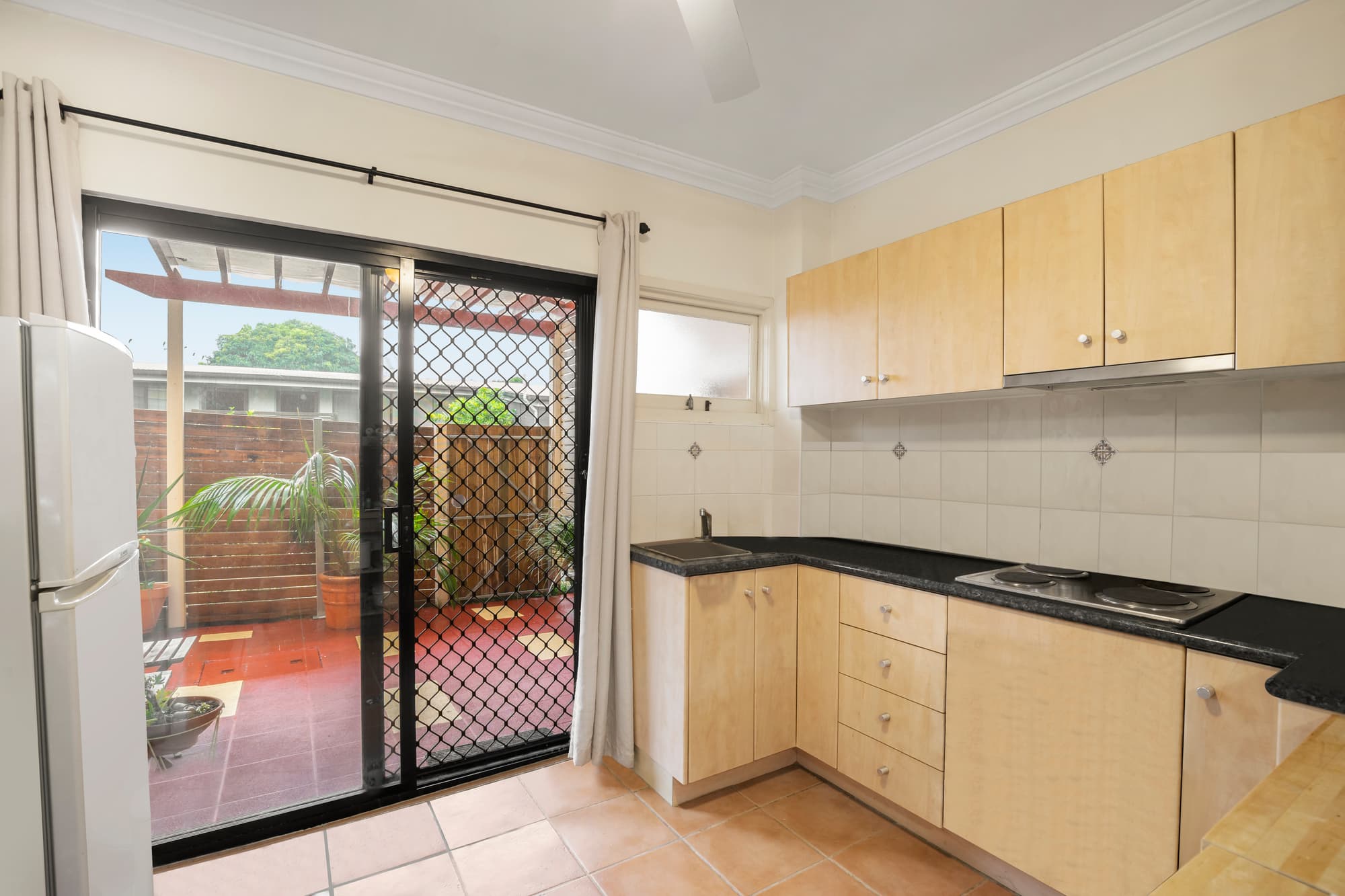 2/126 Sylvan Road, Toowong - Thumbnail 7