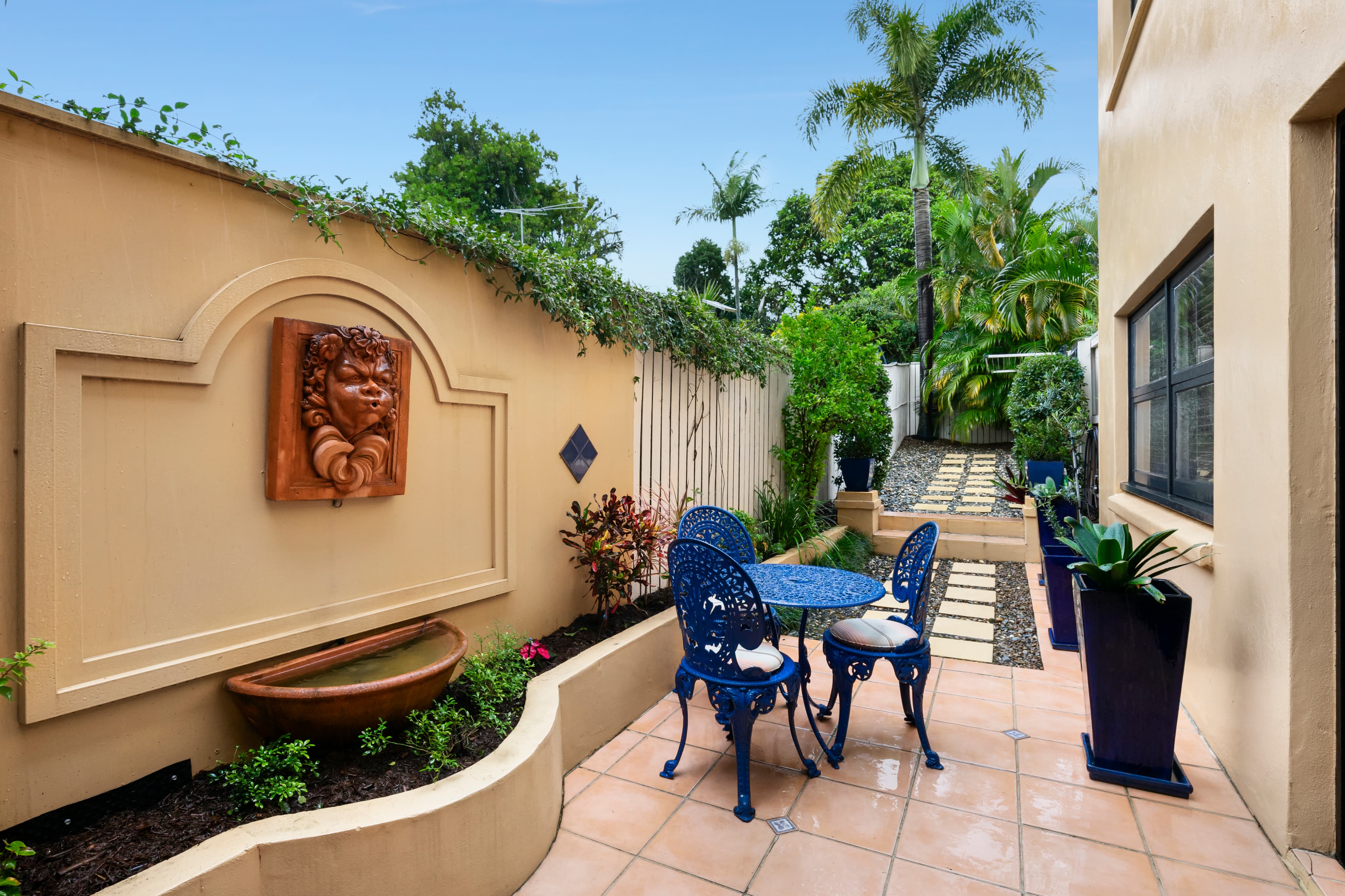 2/126 Sylvan Road, Toowong - Image 1
