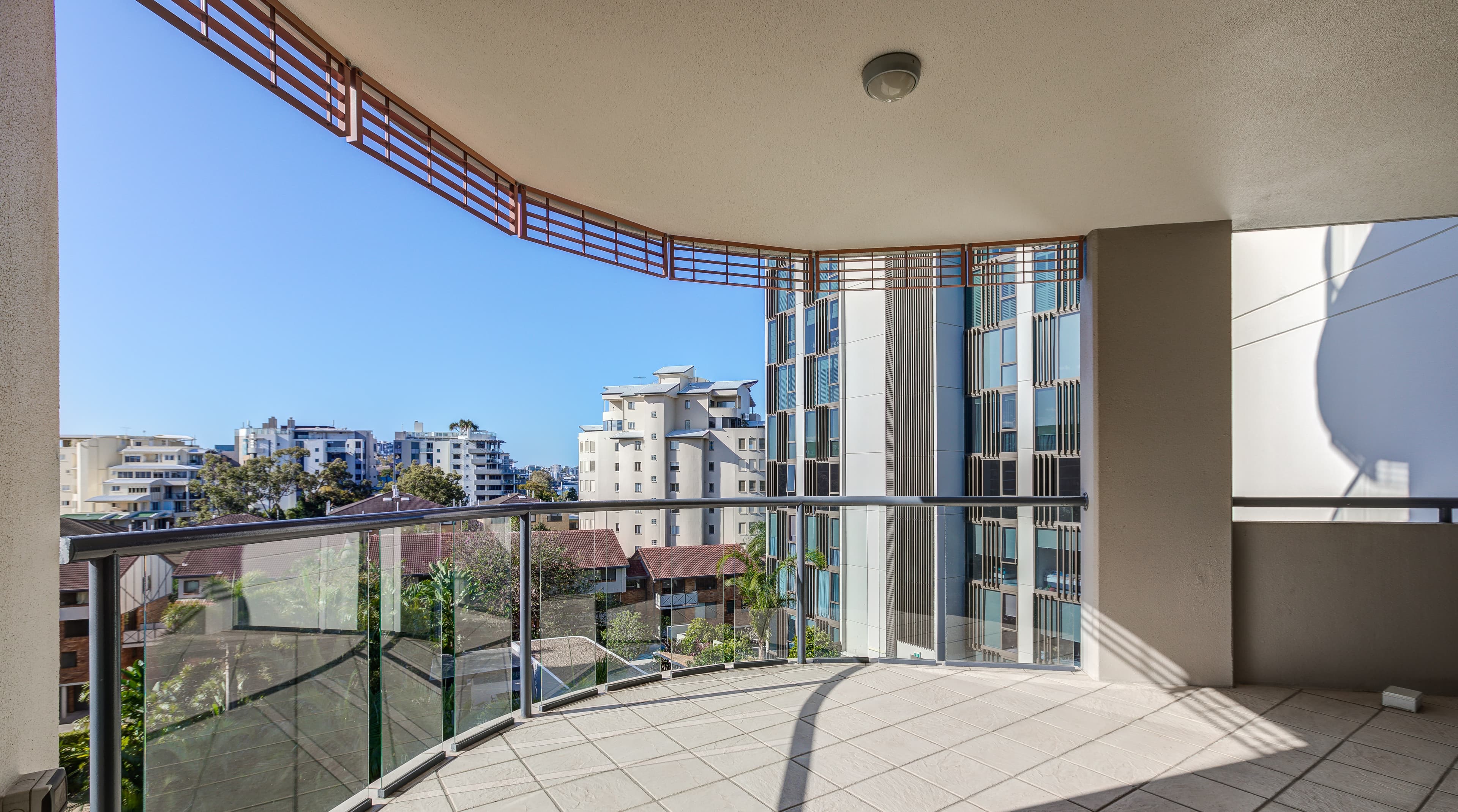 60/9 Sylvan Road, Toowong - Image 1