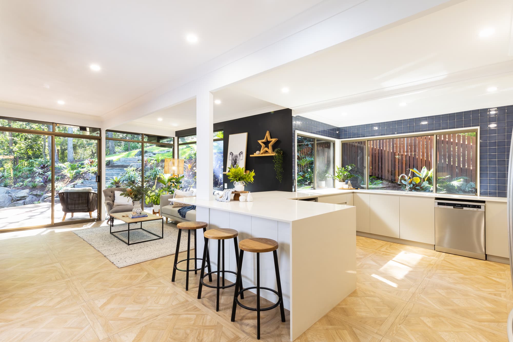 19 Narnoo Street, Chapel Hill - Thumbnail 3