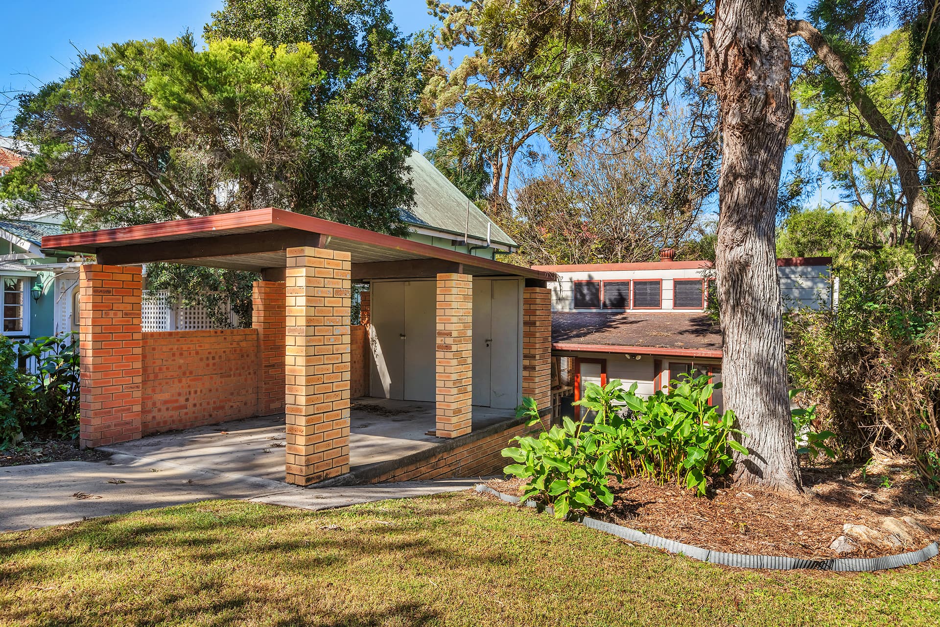 70 Thorpe Street, Indooroopilly - Thumbnail 2