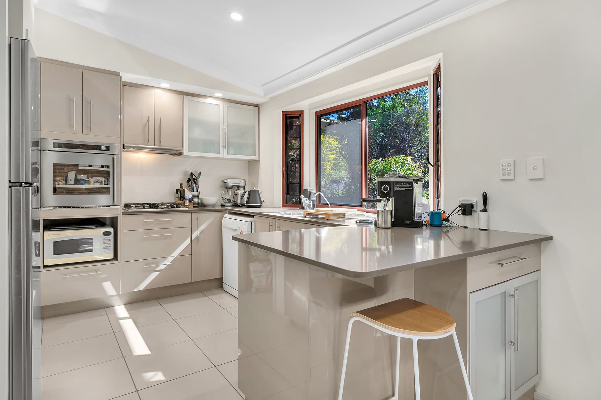 70 Thorpe Street, Indooroopilly - Thumbnail 4
