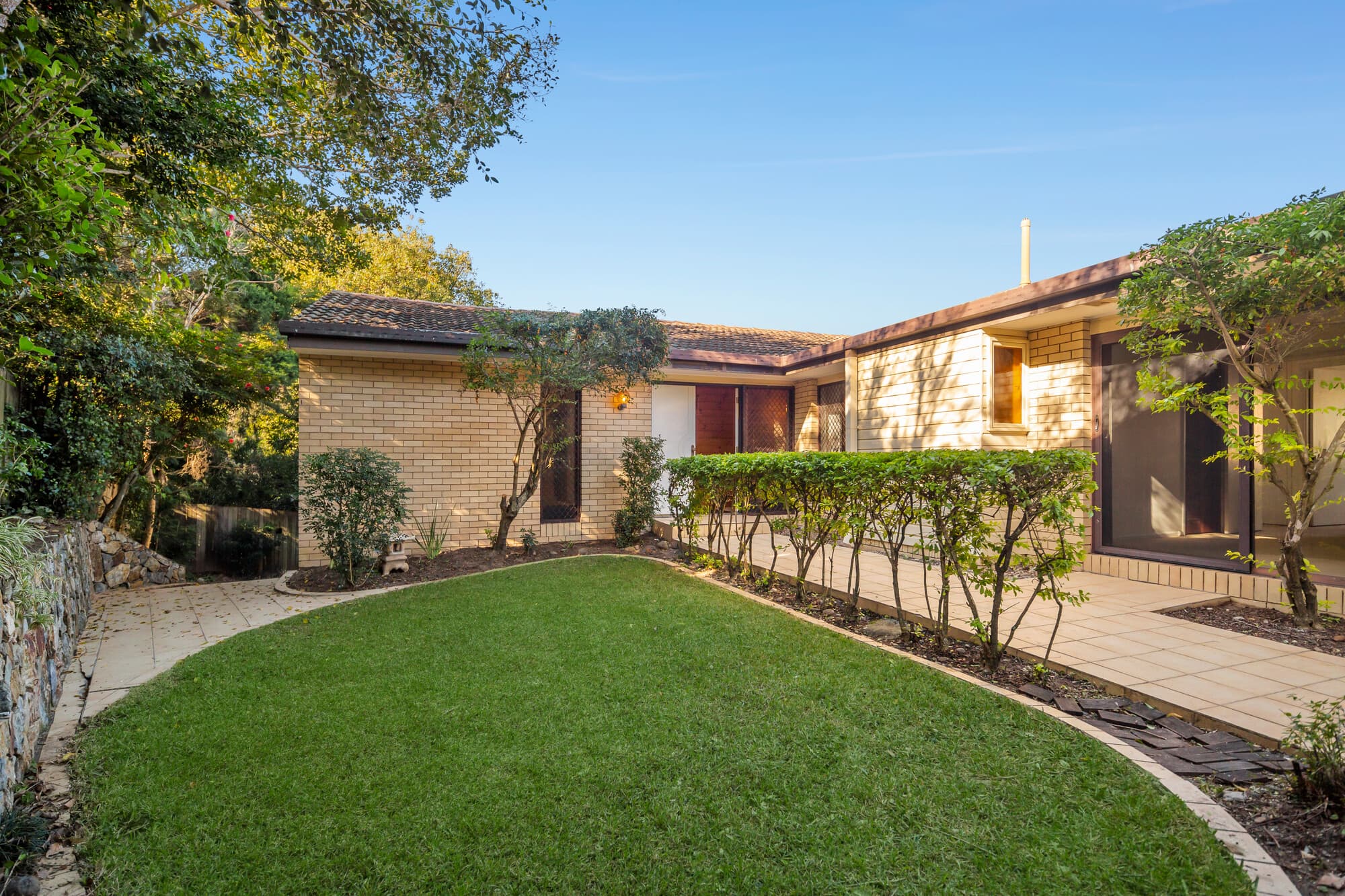 7 Alenola Street, Chapel Hill - Image 1