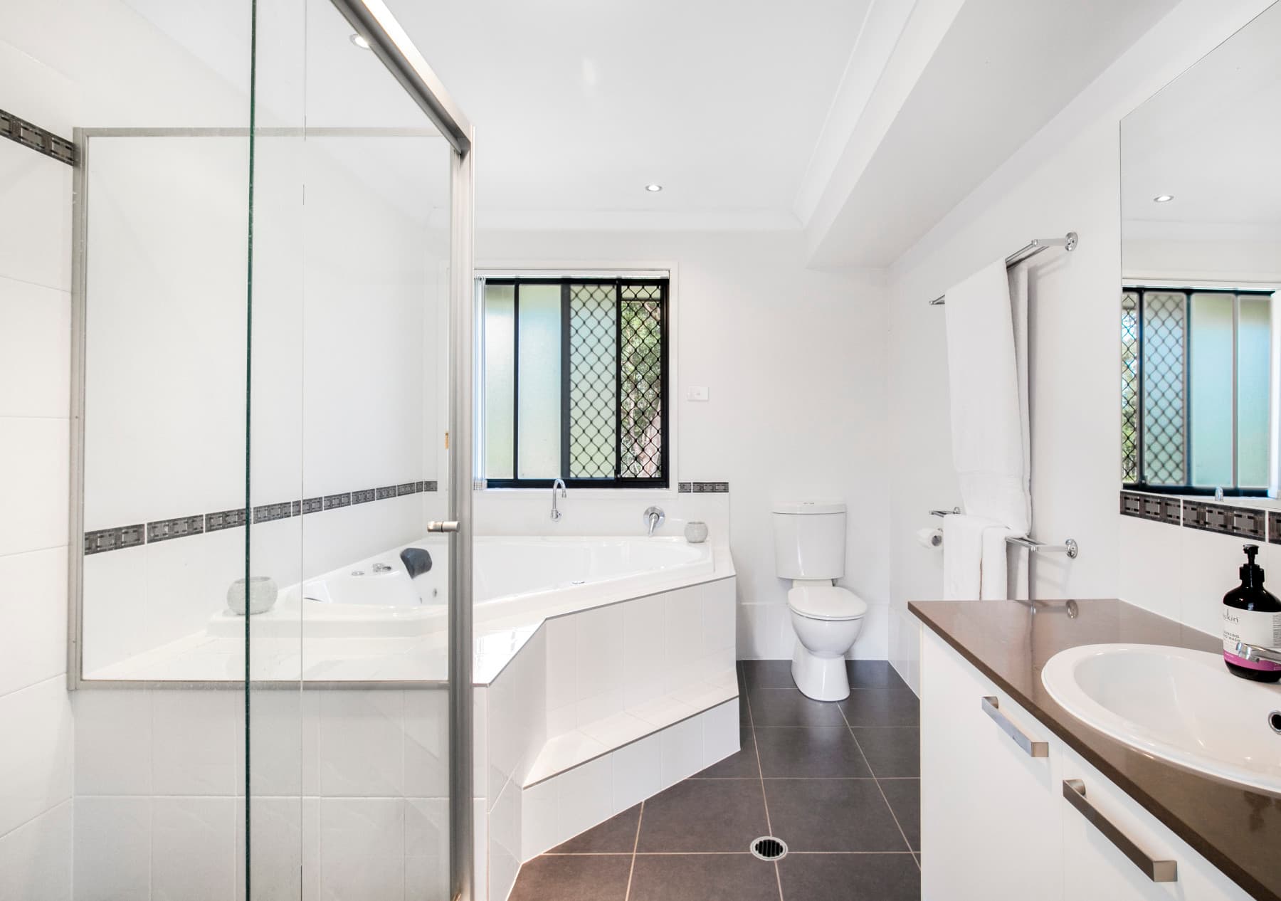 27 Courtney Place, Moggill - Thumbnail 5