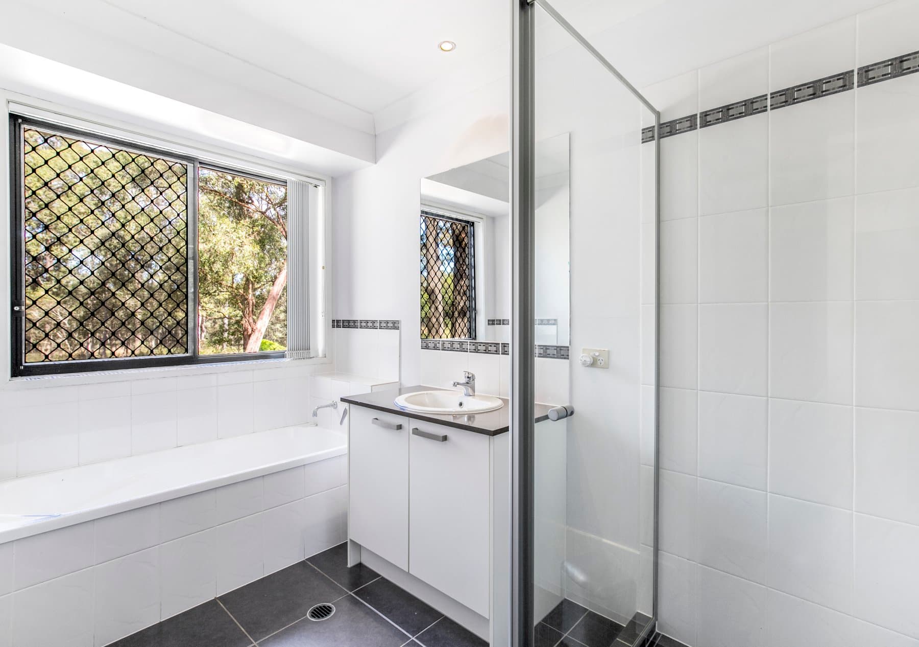 27 Courtney Place, Moggill - Thumbnail 8