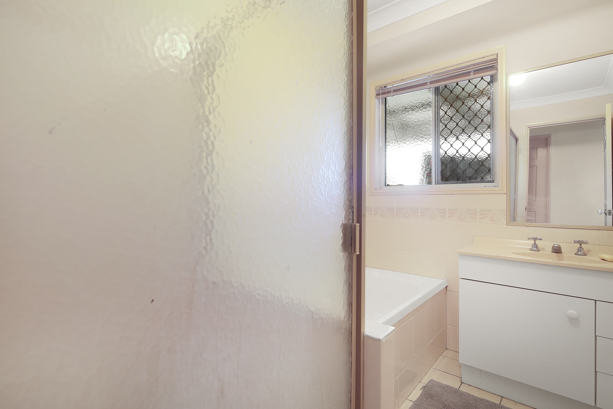 8 Houston Drive, Crestmead - Thumbnail 3