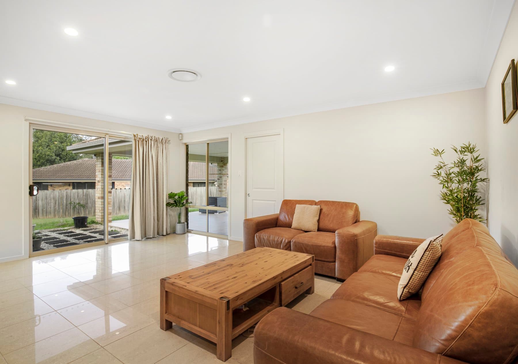 42 Rise Place, Moggill - Image 1