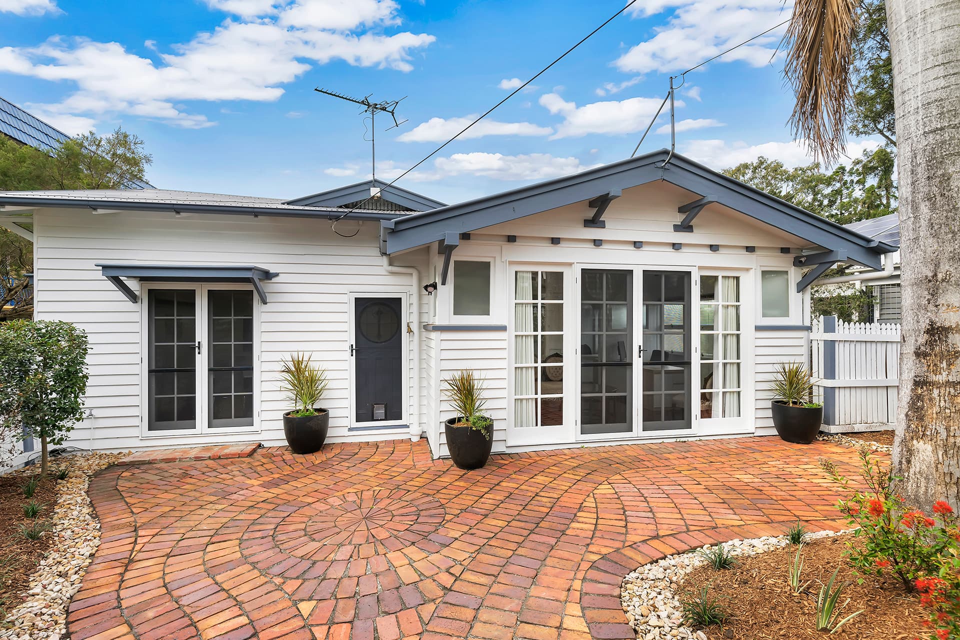 21 Park  Avenue, Auchenflower - Image 1