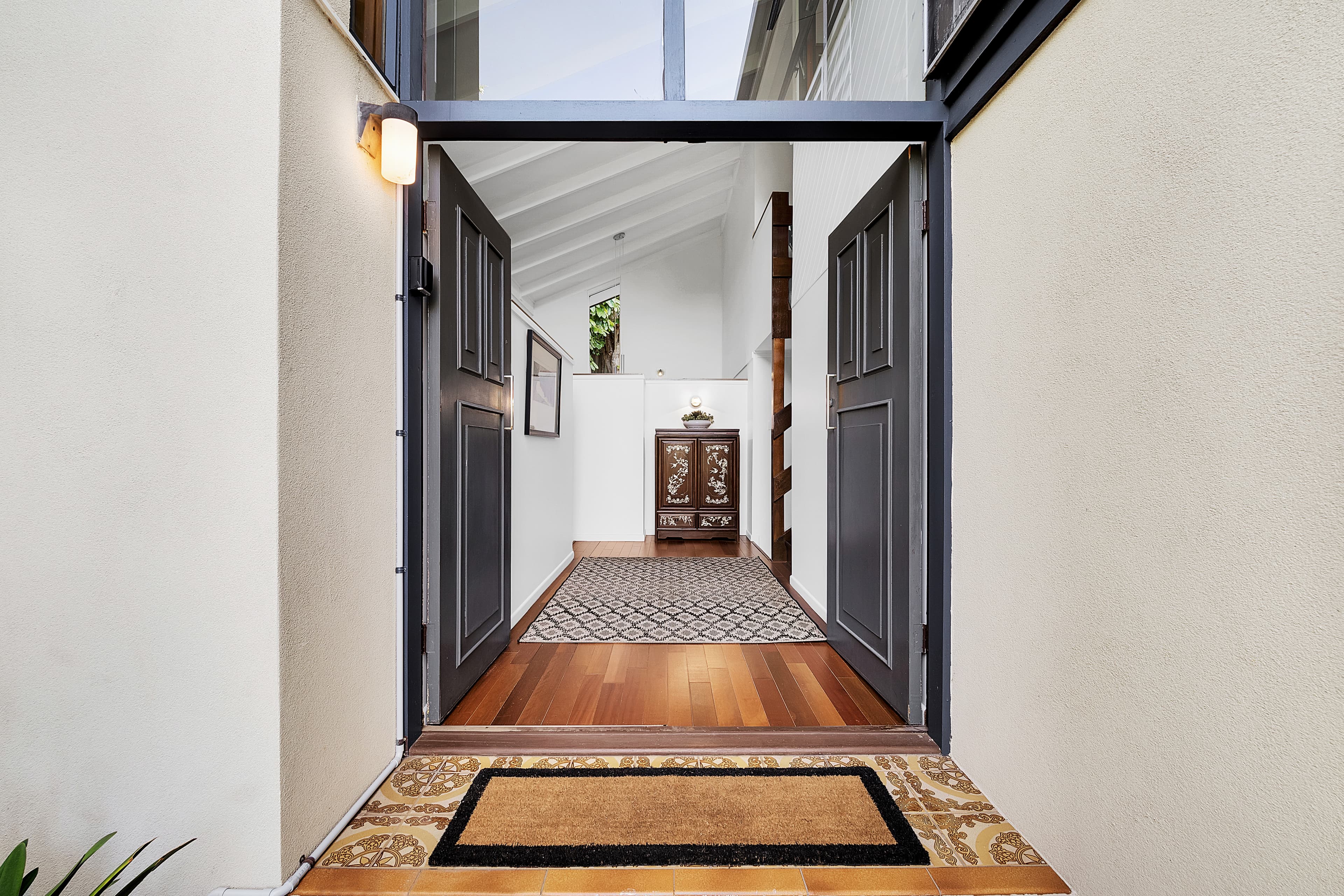 9 Peggy Place, Chapel Hill - Thumbnail 2