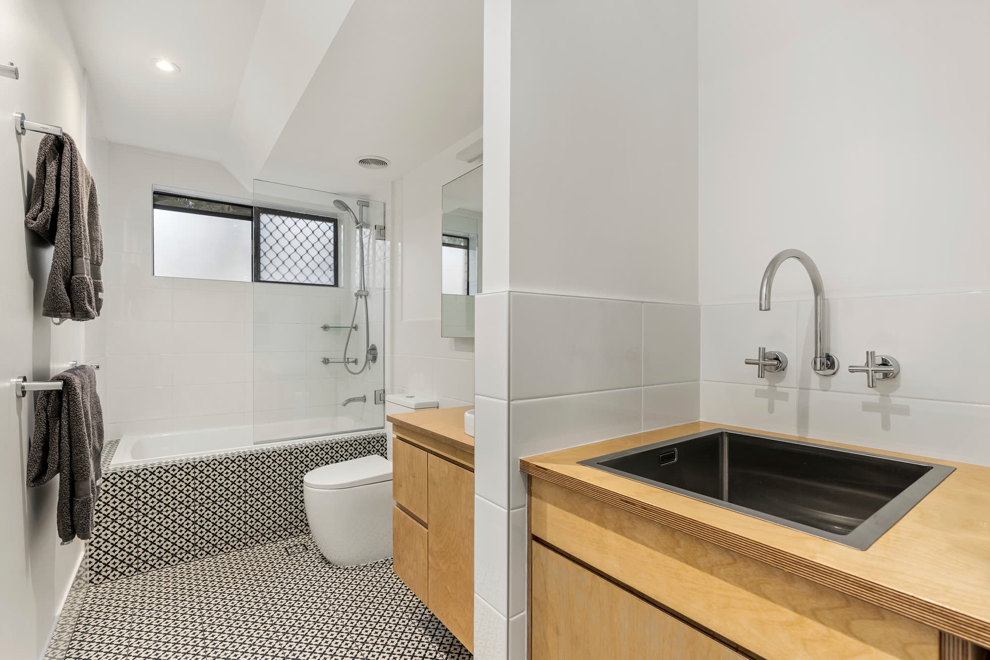 2/123 Central Avenue, Indooroopilly - Thumbnail 7