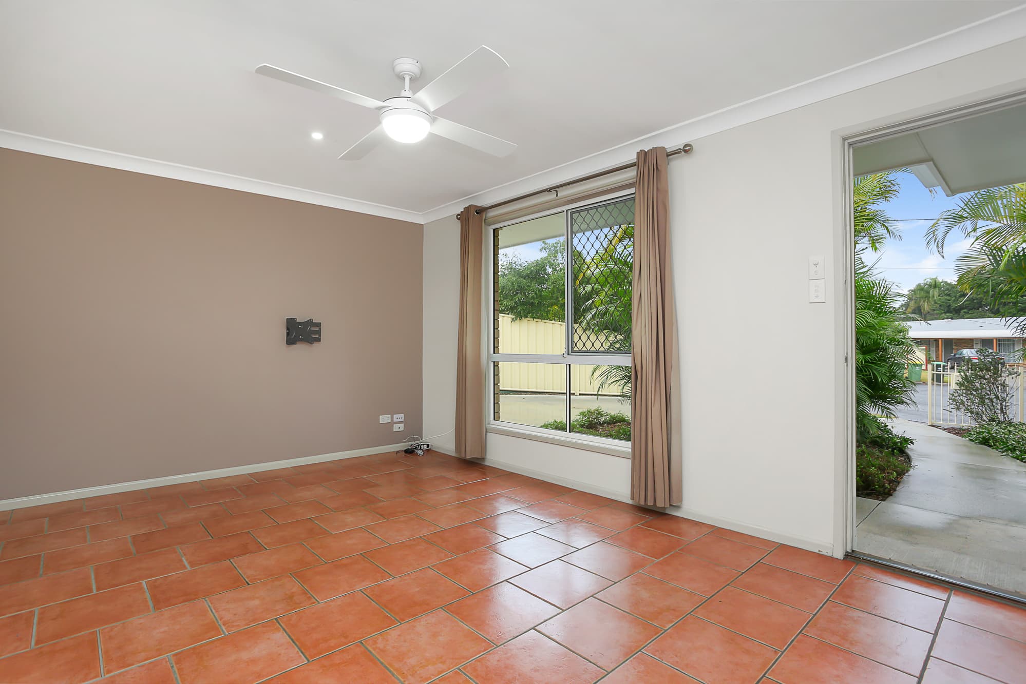 10 Paluma Court, Marsden - Thumbnail 2