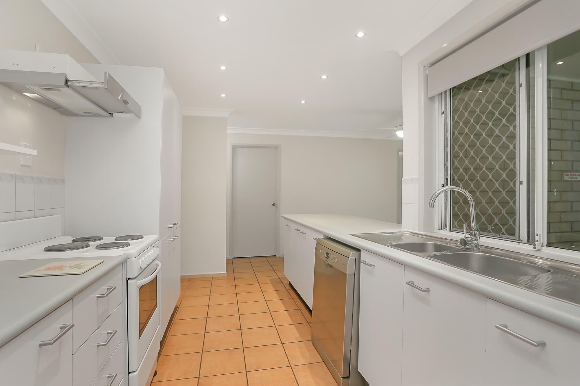 10 Paluma Court, Marsden - Thumbnail 3