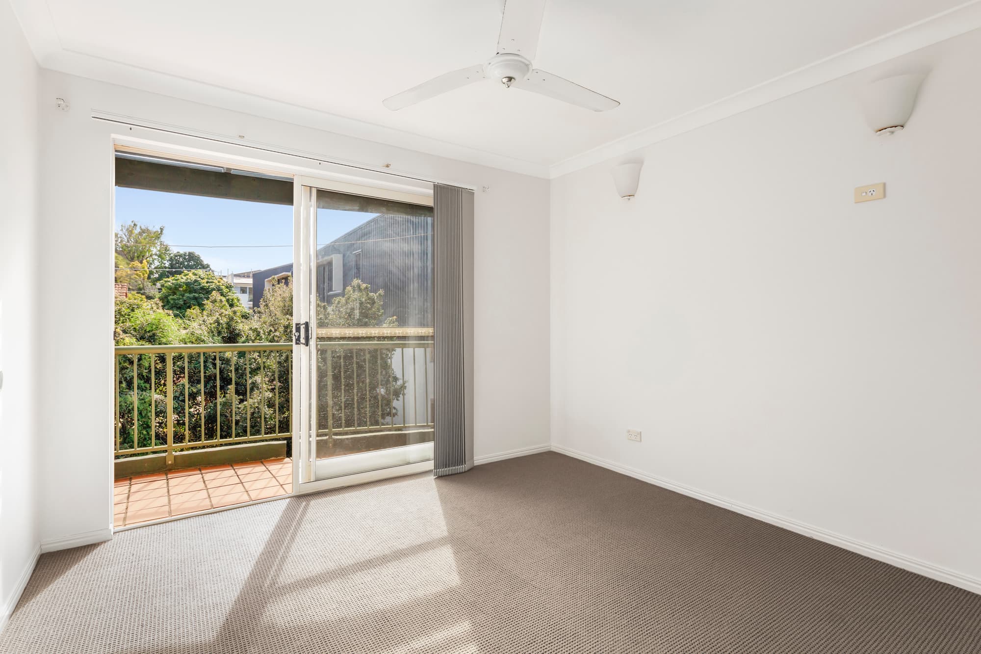 5/124 Carmody Road, St Lucia - Thumbnail 4
