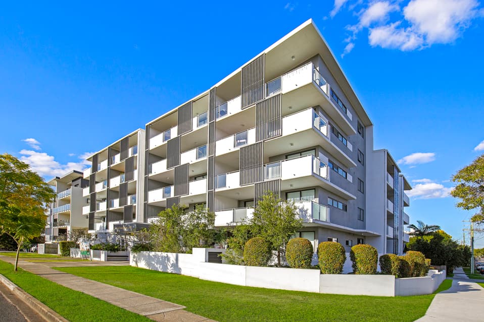 6/8 Mayhew Street, Sherwood - Image 1