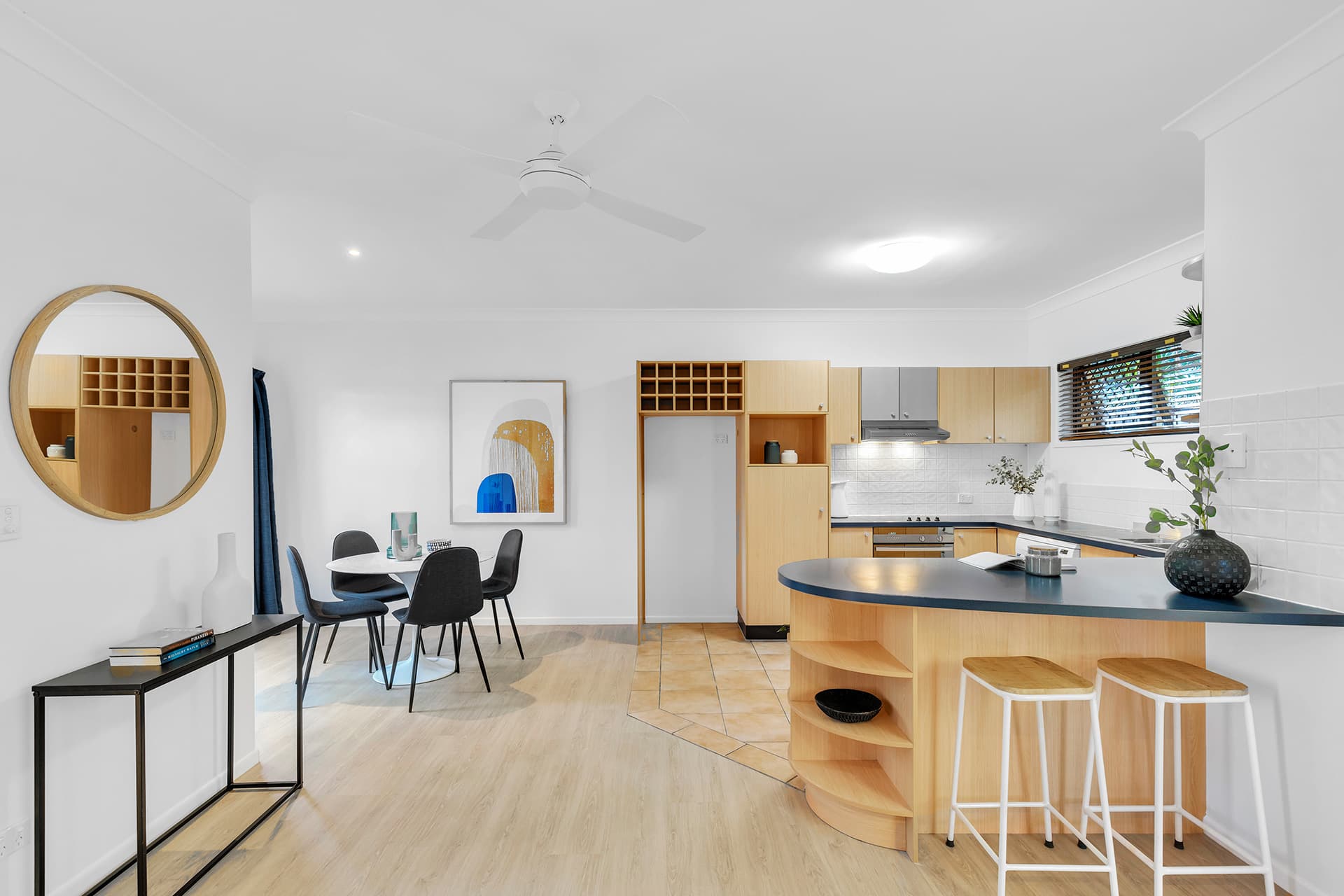 6/122 Central Avenue, Indooroopilly - Image 1