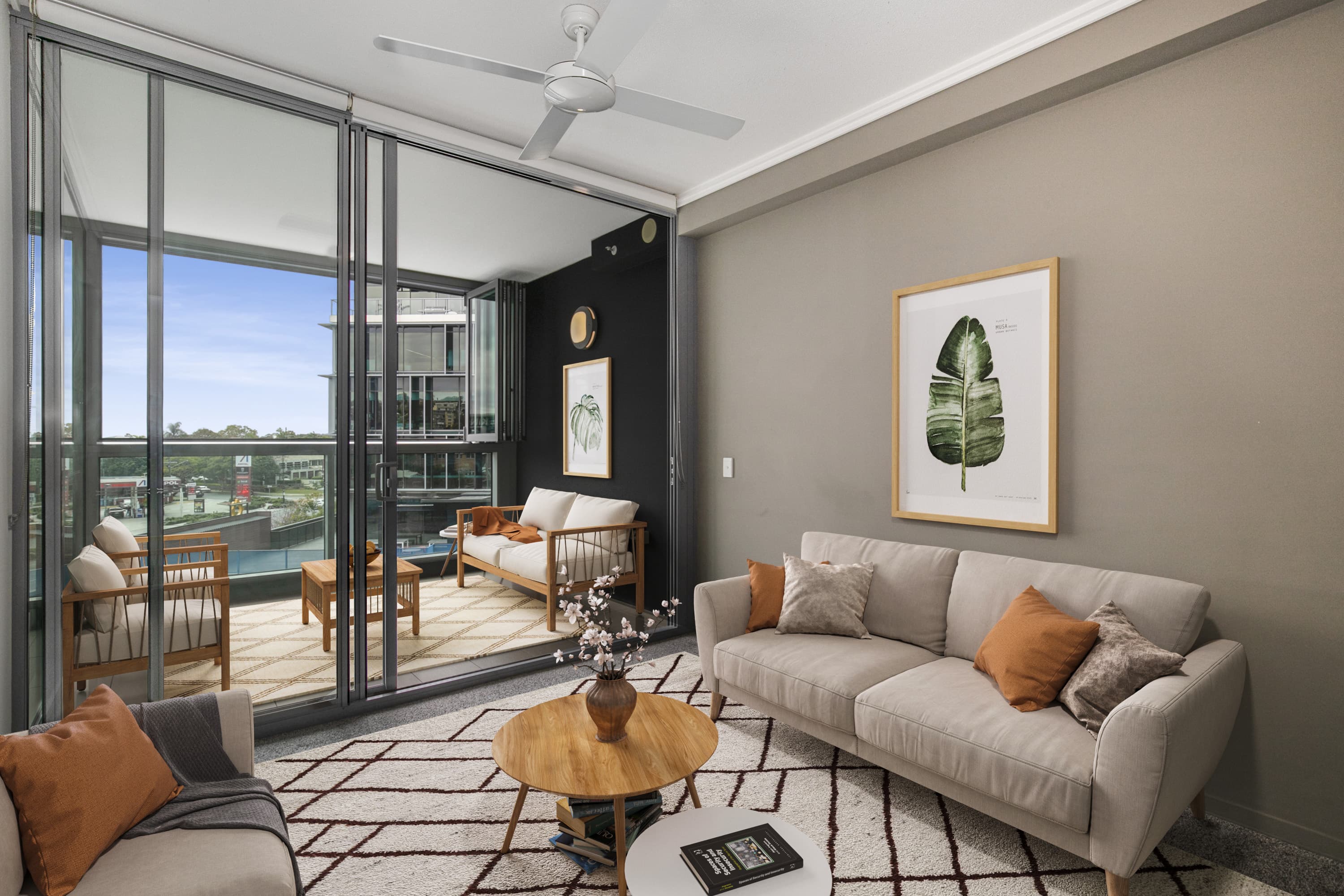 30304/2 Harbour Road, Hamilton - Image 1