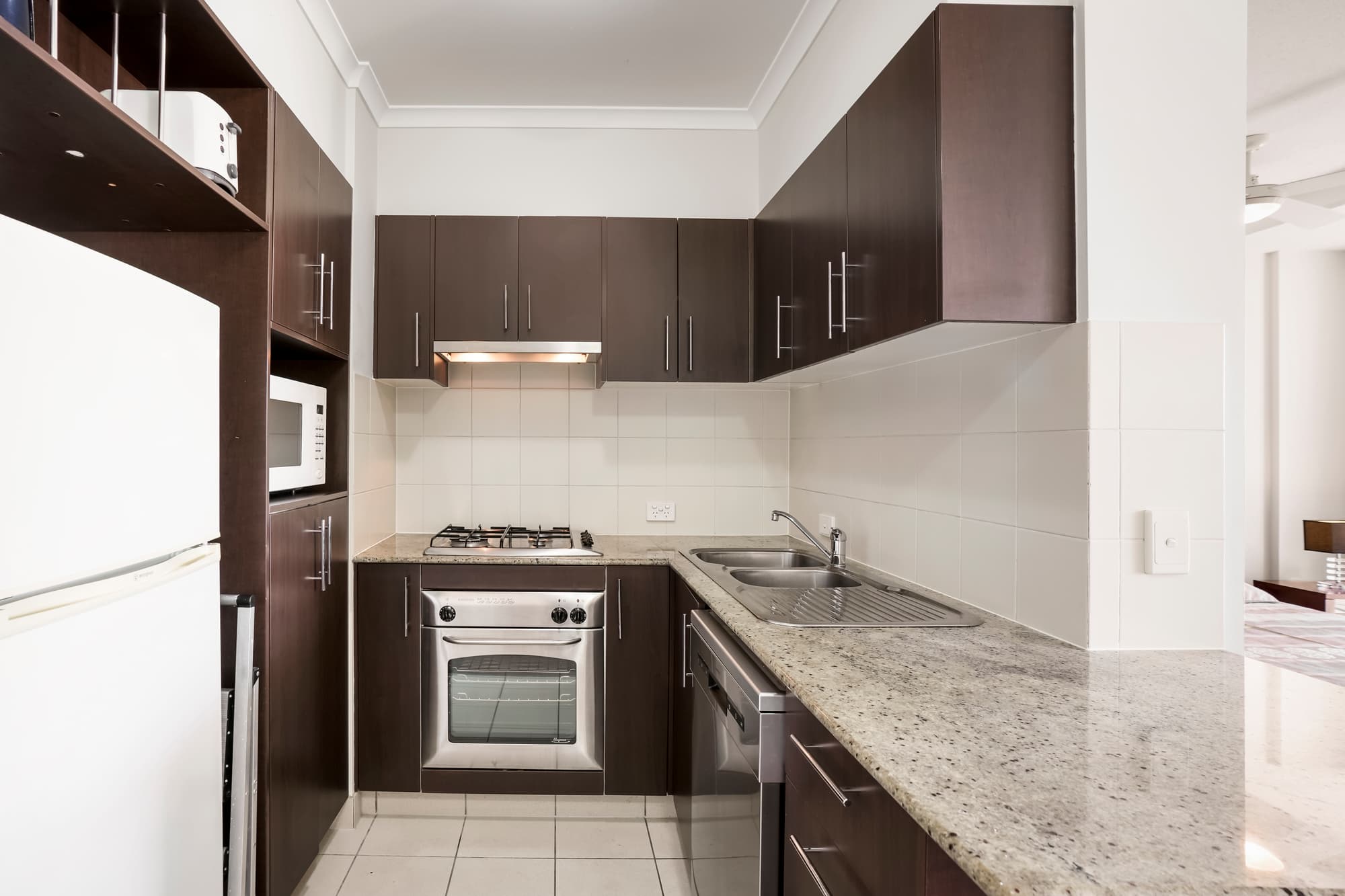 140/8 Land Street, Toowong - Thumbnail 4