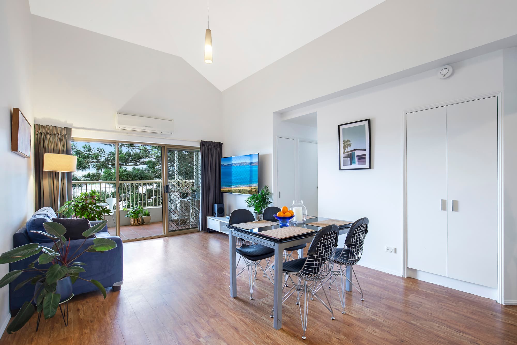10/15 Clarence Road, Indooroopilly - Thumbnail 2