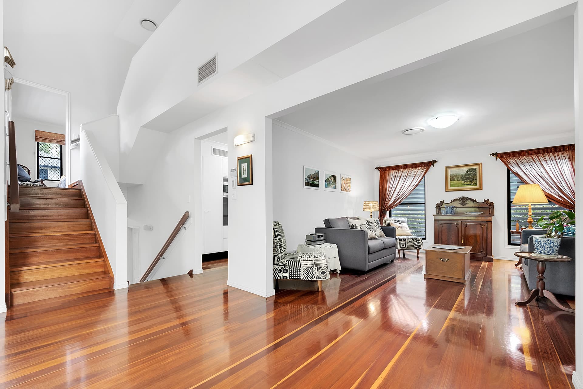 121 Ninth Avenue, St Lucia - Thumbnail 3
