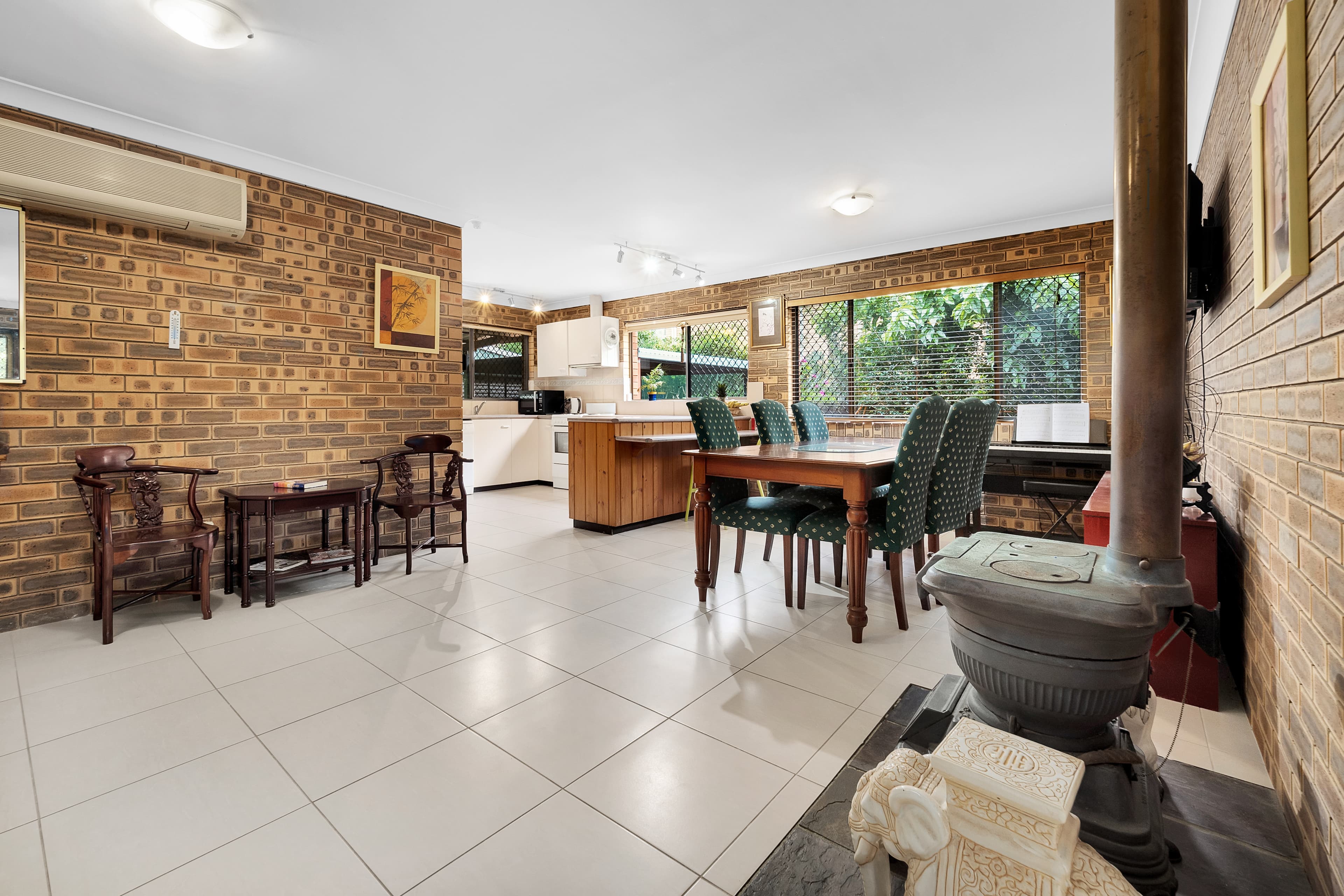 8 Kimba Street, Chapel Hill - Thumbnail 5