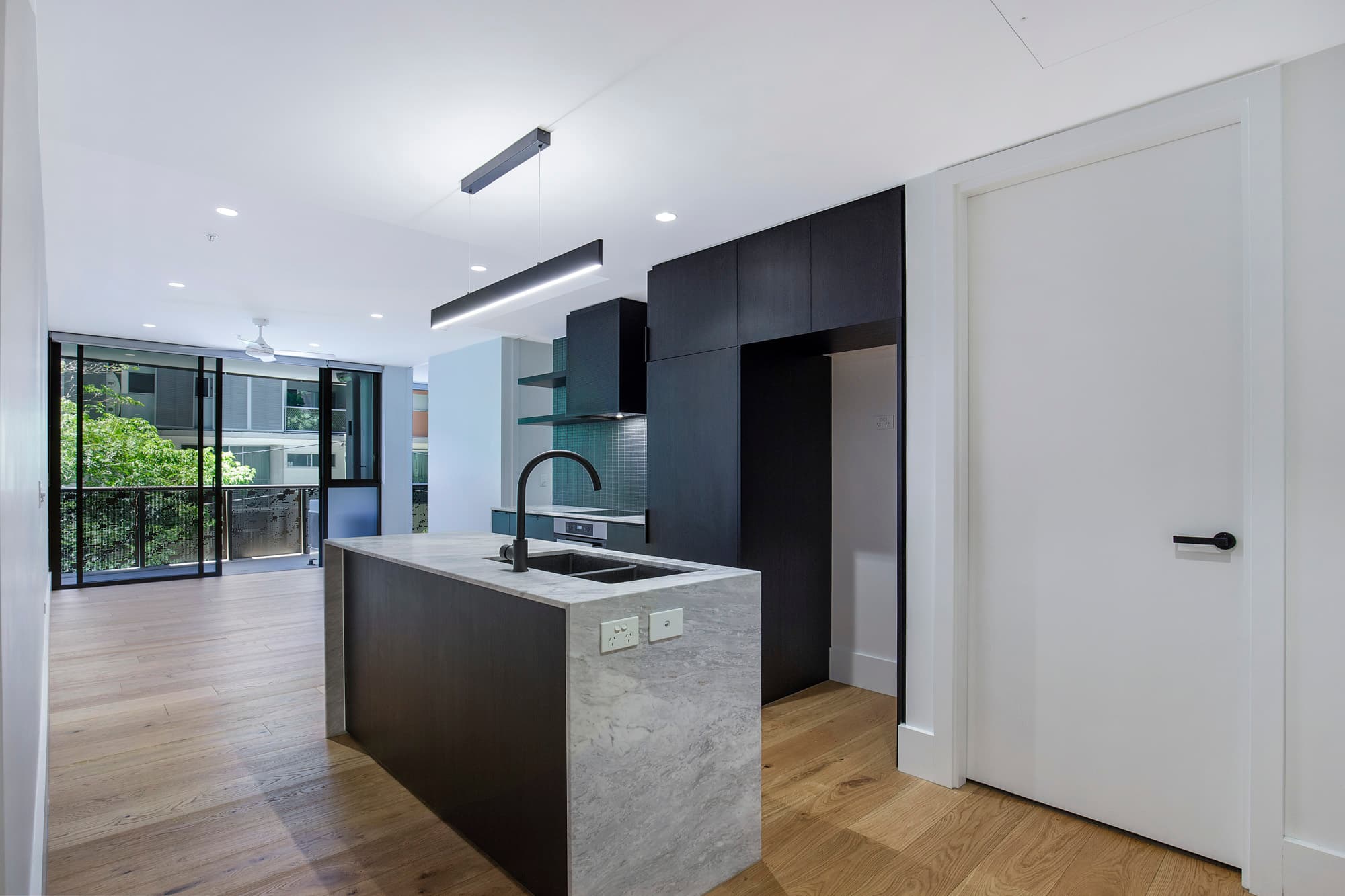 207/7 Chester Street, Newstead - Image 1