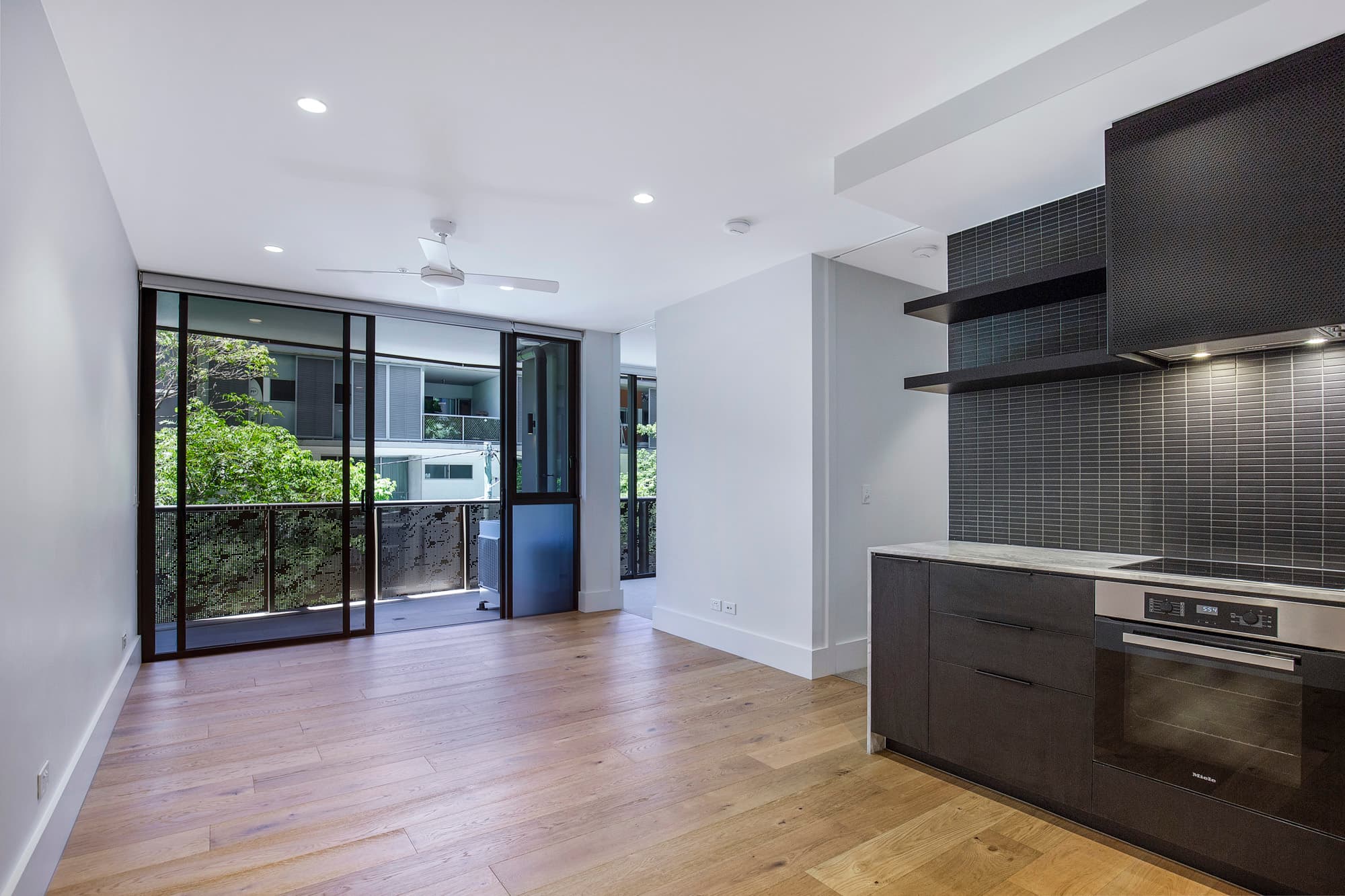 207/7 Chester Street, Newstead - Thumbnail 5