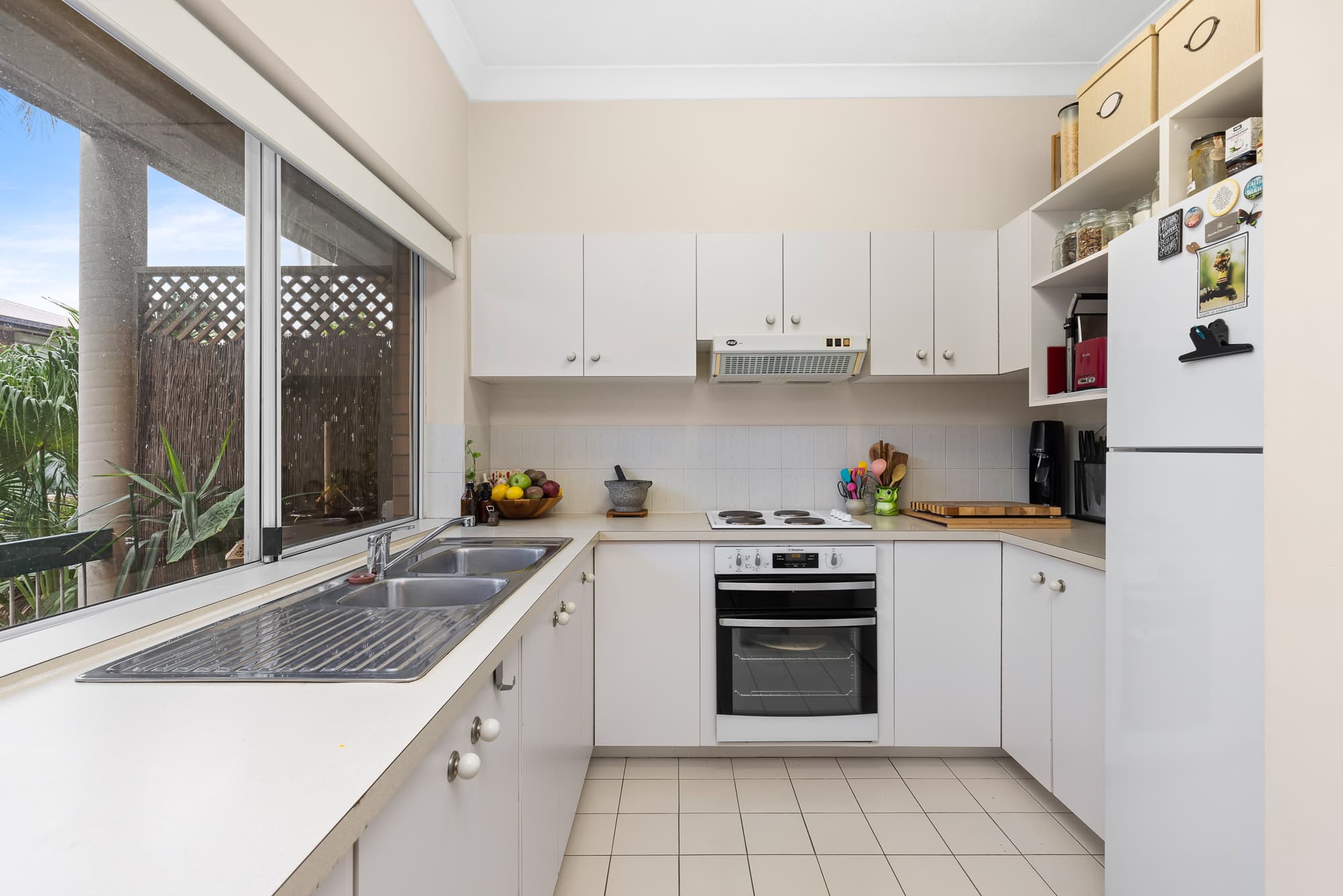 22/15 Whitmore Stree..., Taringa - Thumbnail 3