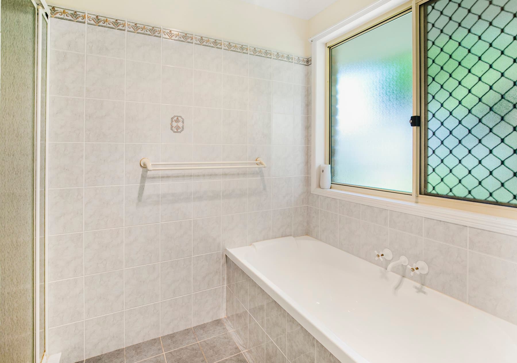 9 Volterra Place, Moggill - Thumbnail 7