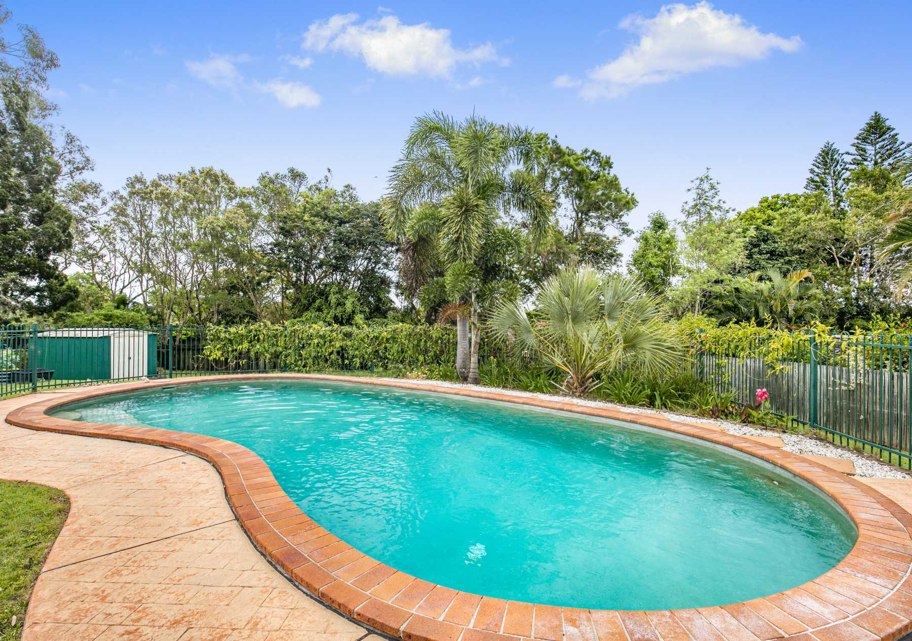 48 Pine County Place, Bellbowrie - Thumbnail 2