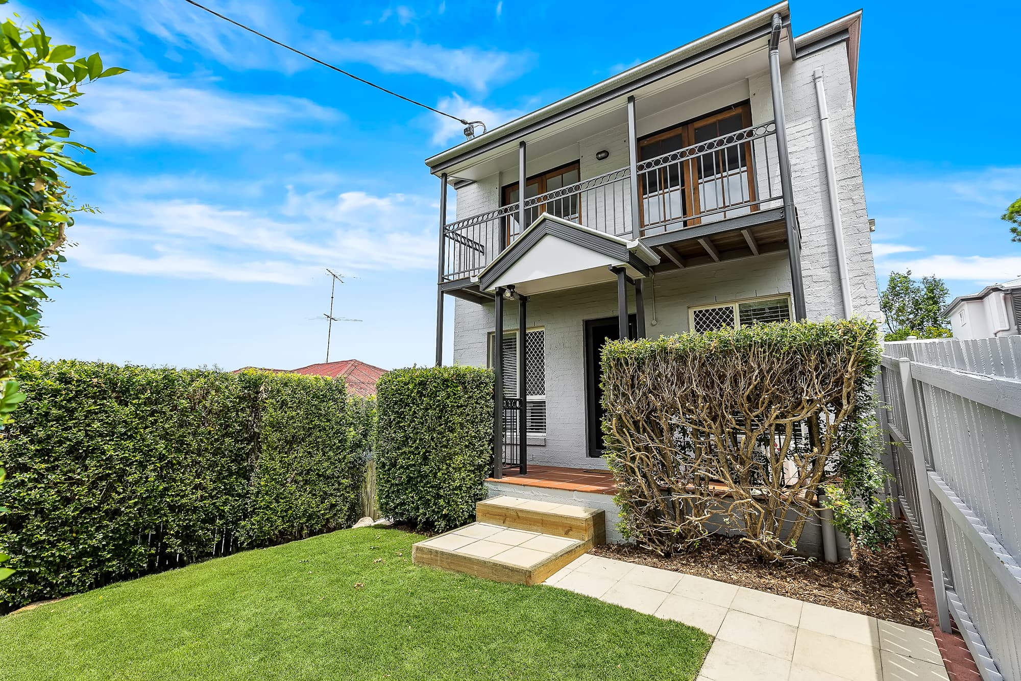 1/39 Rennie Street, Indooroopilly - Image 1
