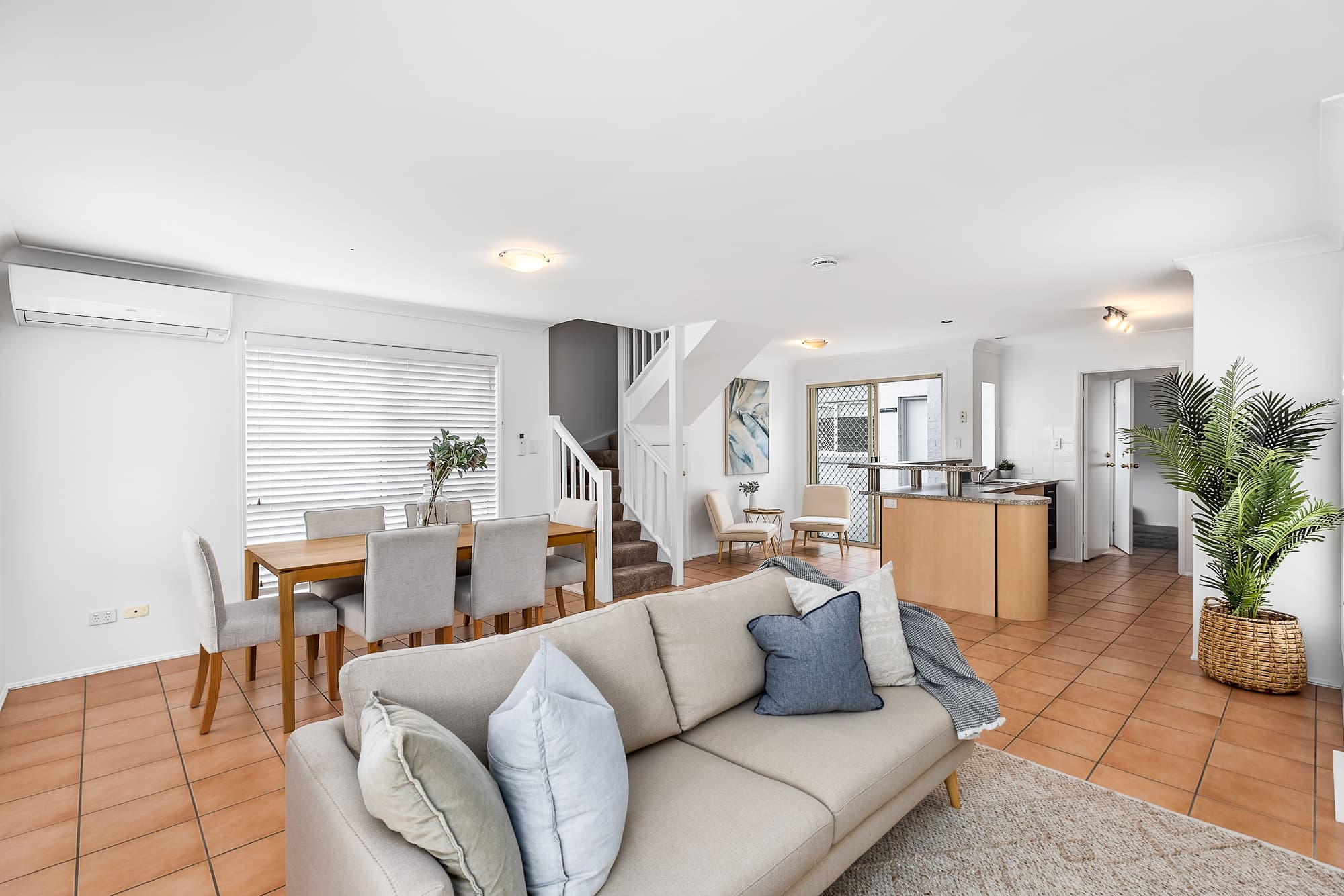 1/39 Rennie Street, Indooroopilly - Thumbnail 2