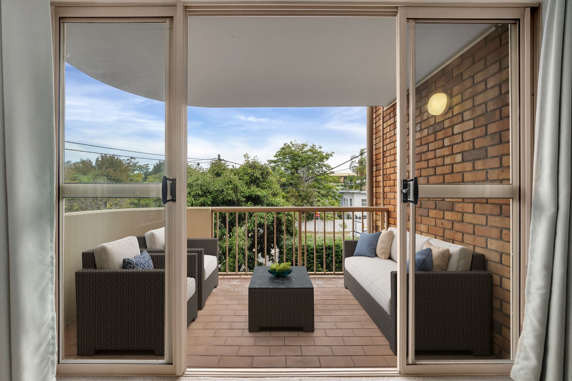 3/18 Cecil Street, Indooroopilly - Thumbnail 4