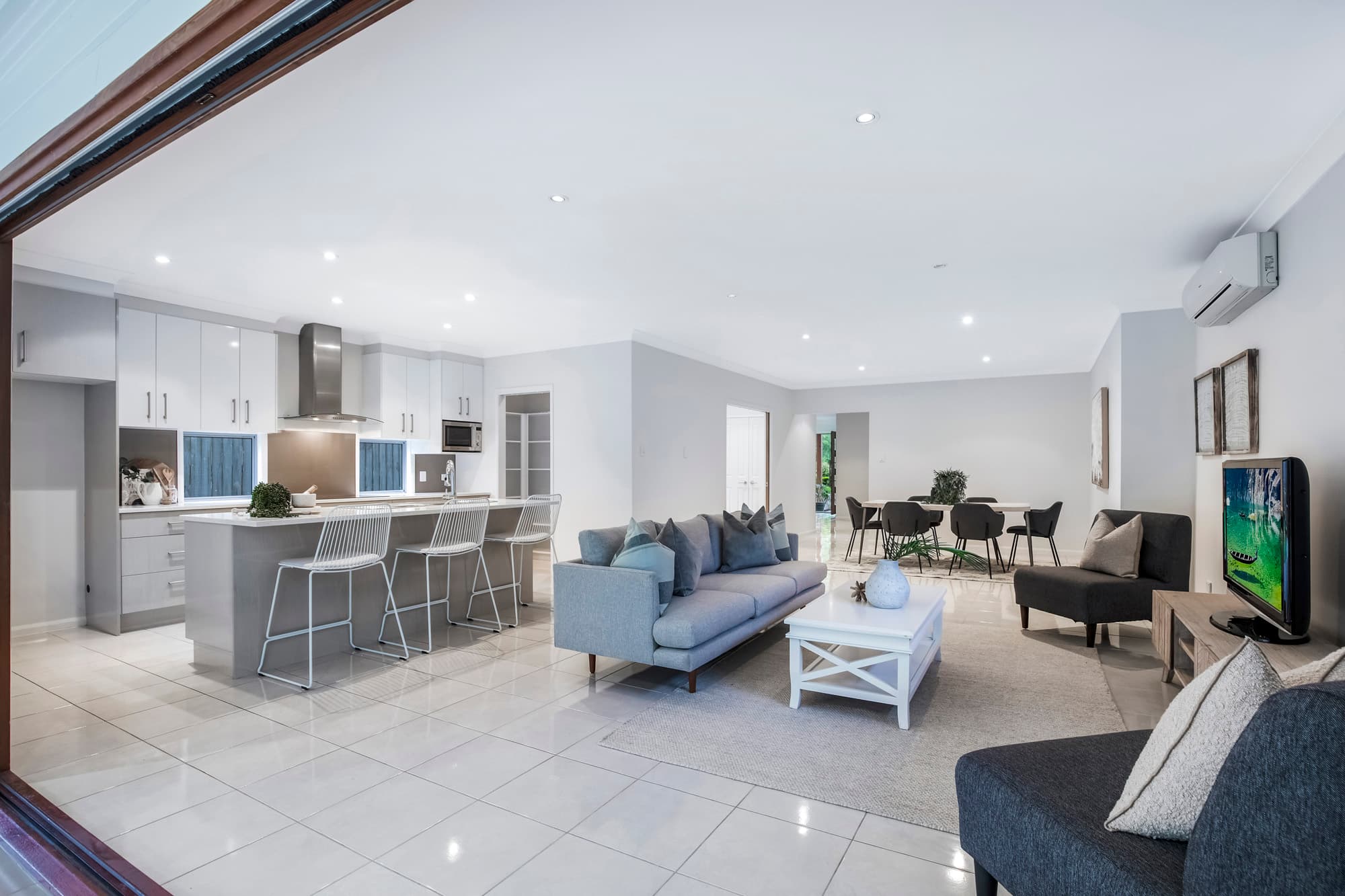 133 Long Street East..., Graceville - Thumbnail 3
