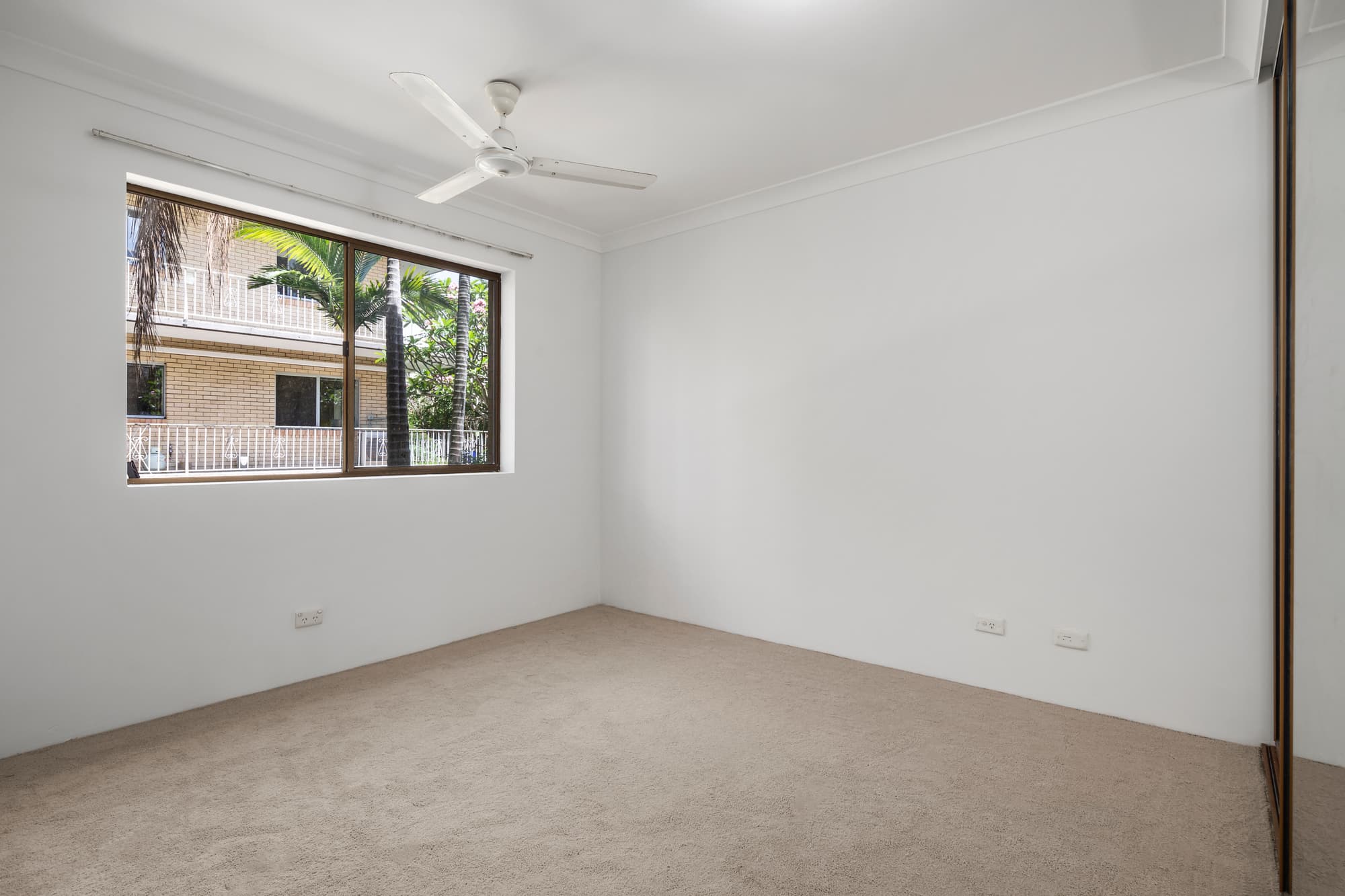 2/64 Sisley Street, St Lucia - Thumbnail 5