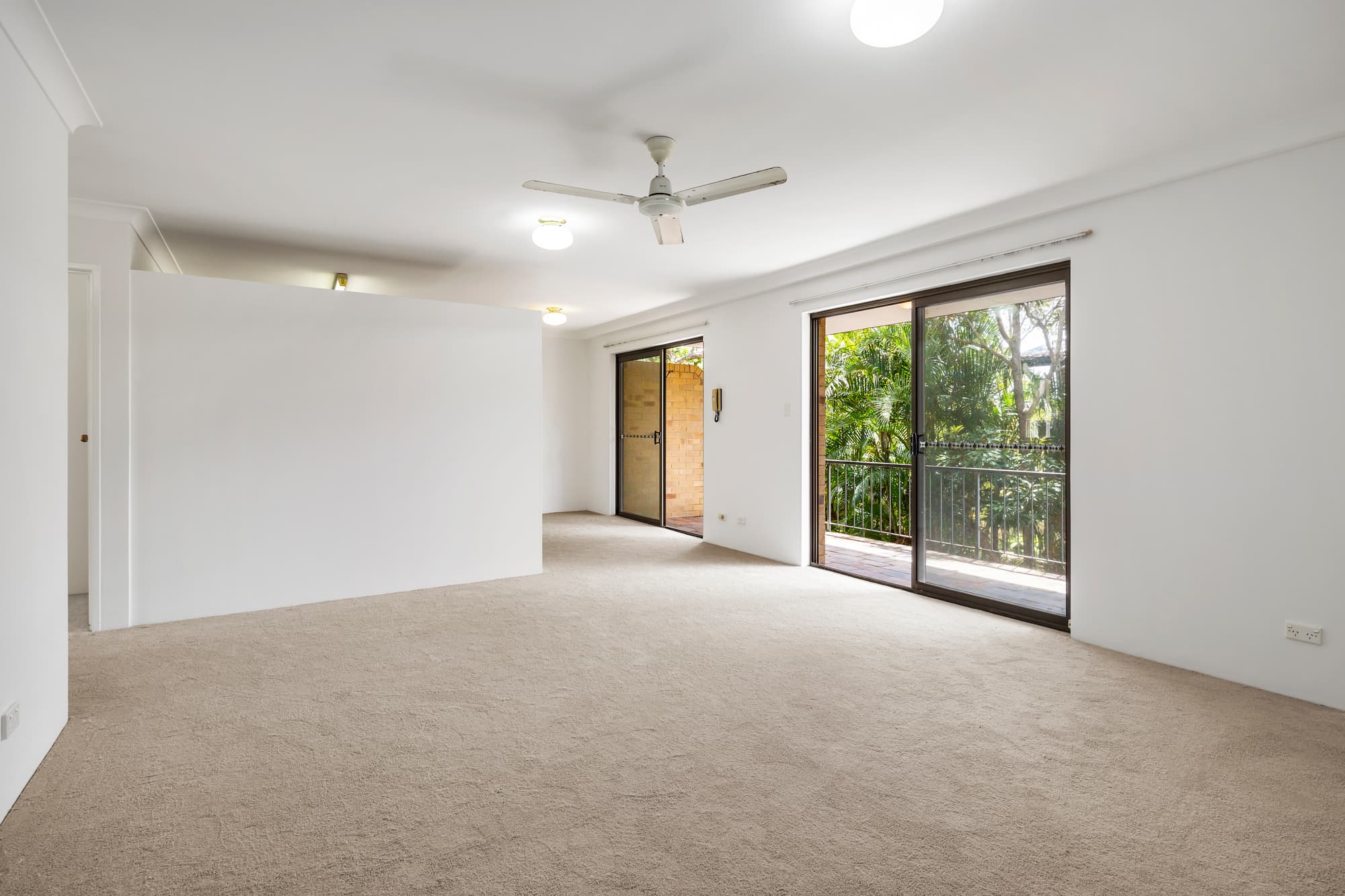 2/64 Sisley Street, St Lucia - Thumbnail 2
