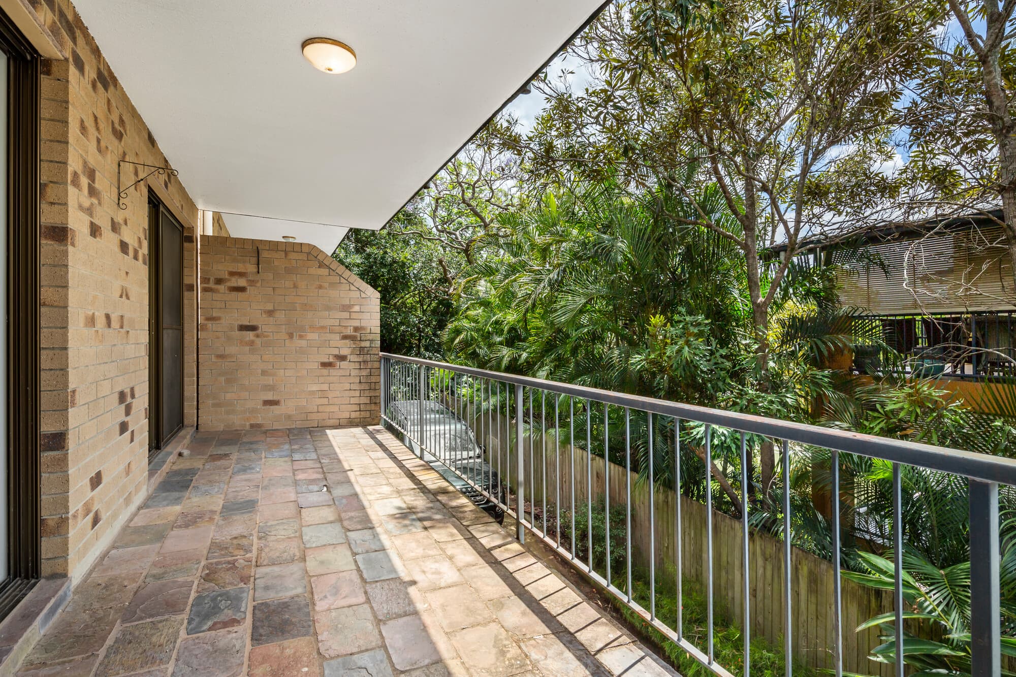 2/64 Sisley Street, St Lucia - Thumbnail 4