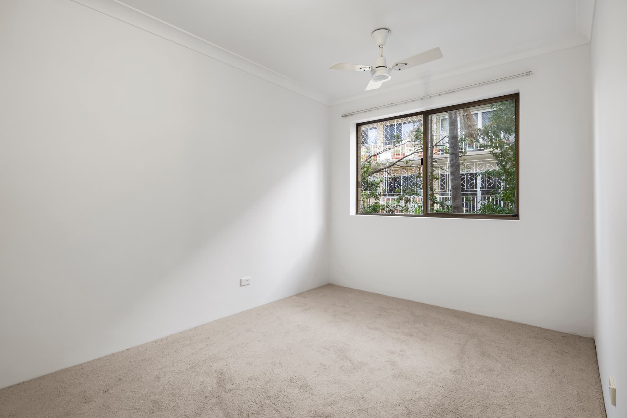 2/64 Sisley Street, St Lucia - Thumbnail 6
