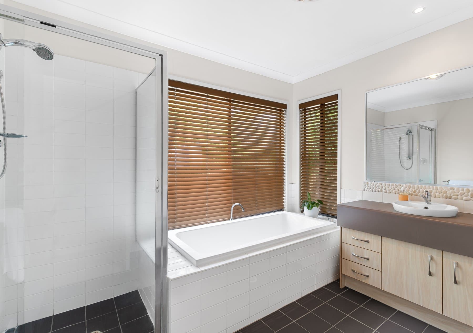 111 Gibson Crescent, Bellbowrie - Thumbnail 8