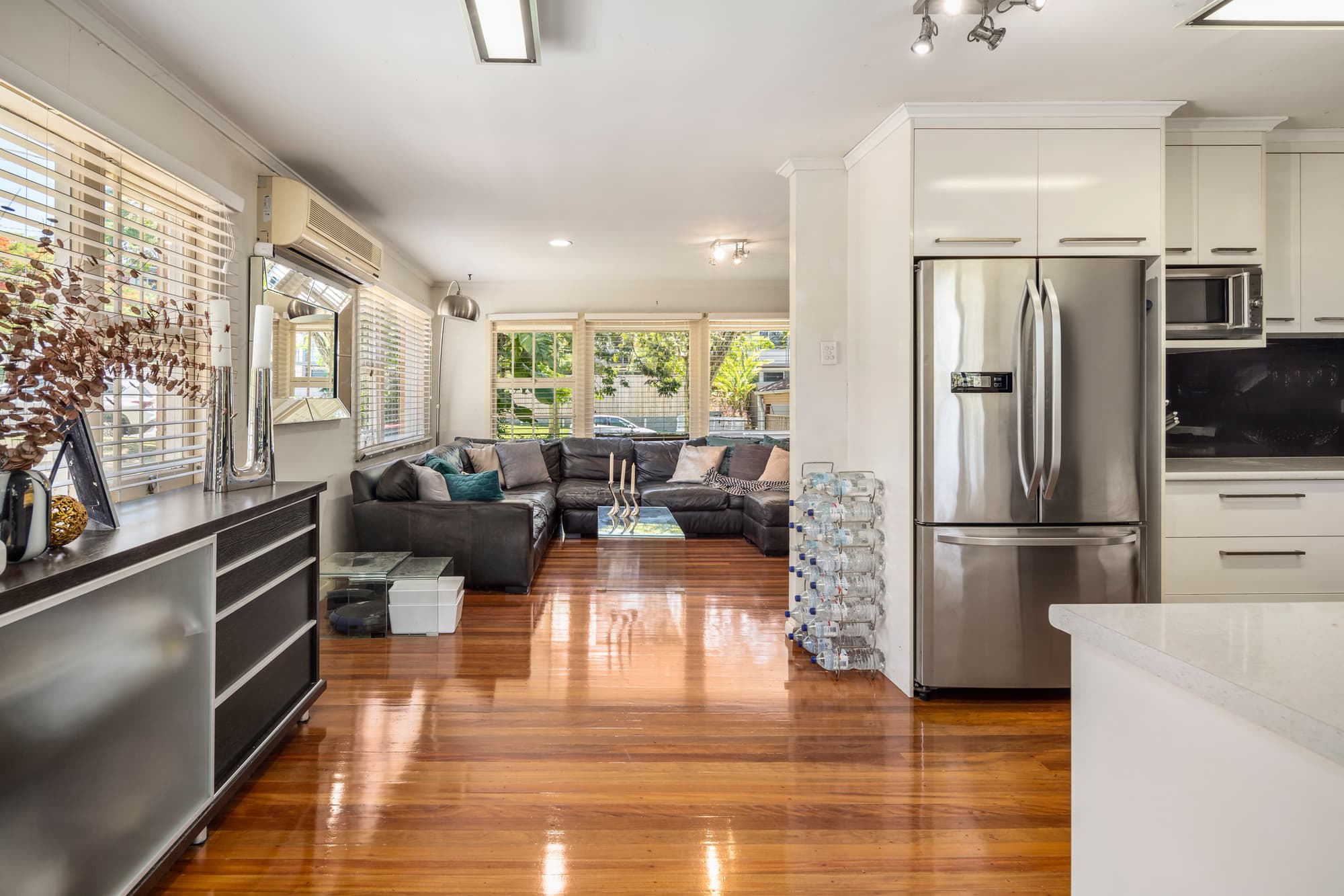 16 Rambler Street, Bardon - Thumbnail 2