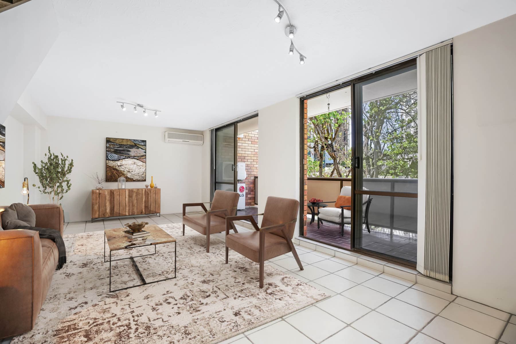 15/9 Land Street, Toowong - Image 1