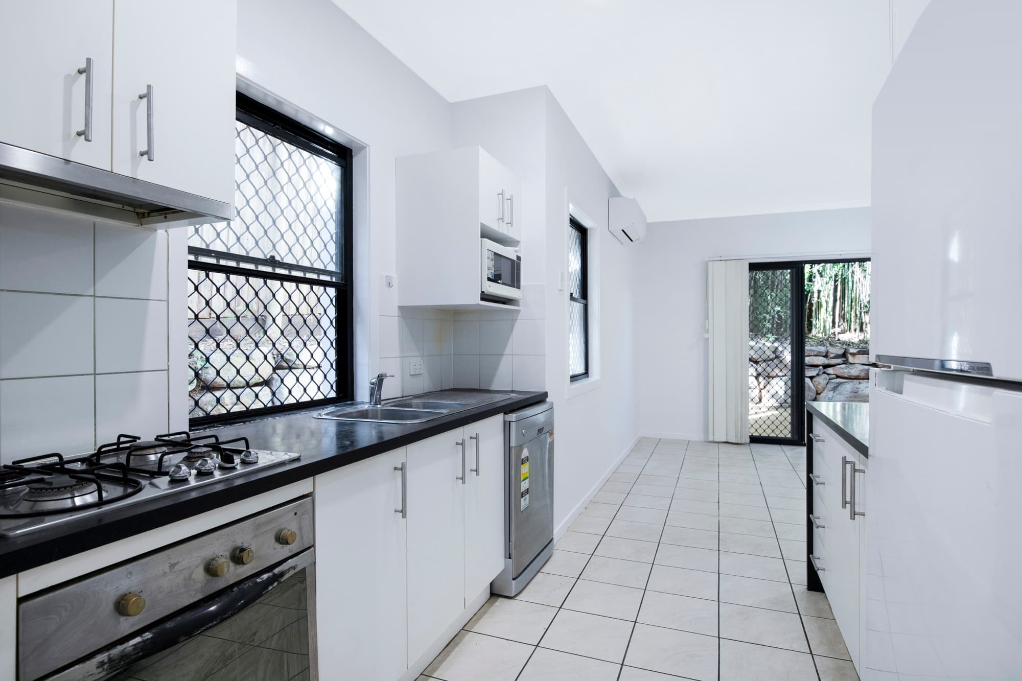 3/77 Depper Street, St Lucia - Thumbnail 5