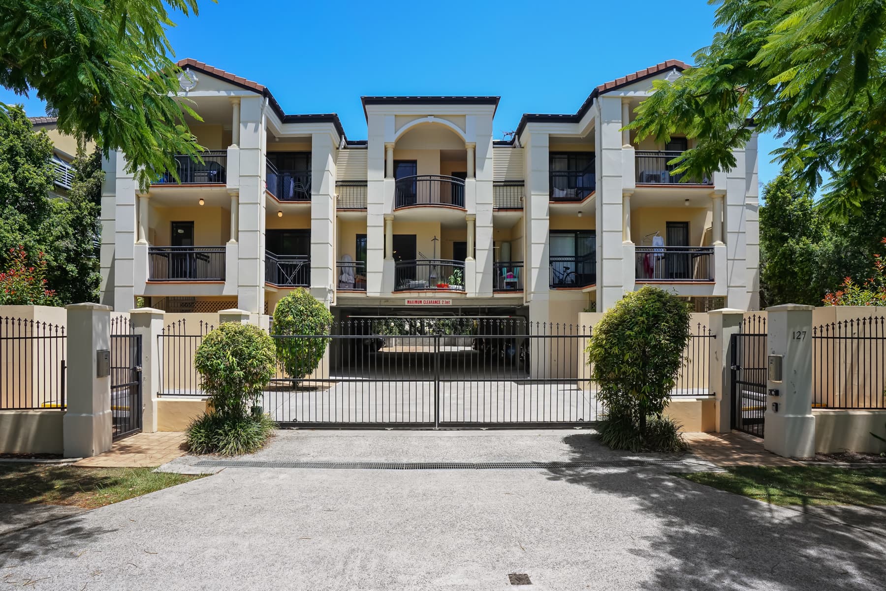 3/127 Macquarie Stre..., St Lucia - Image 1