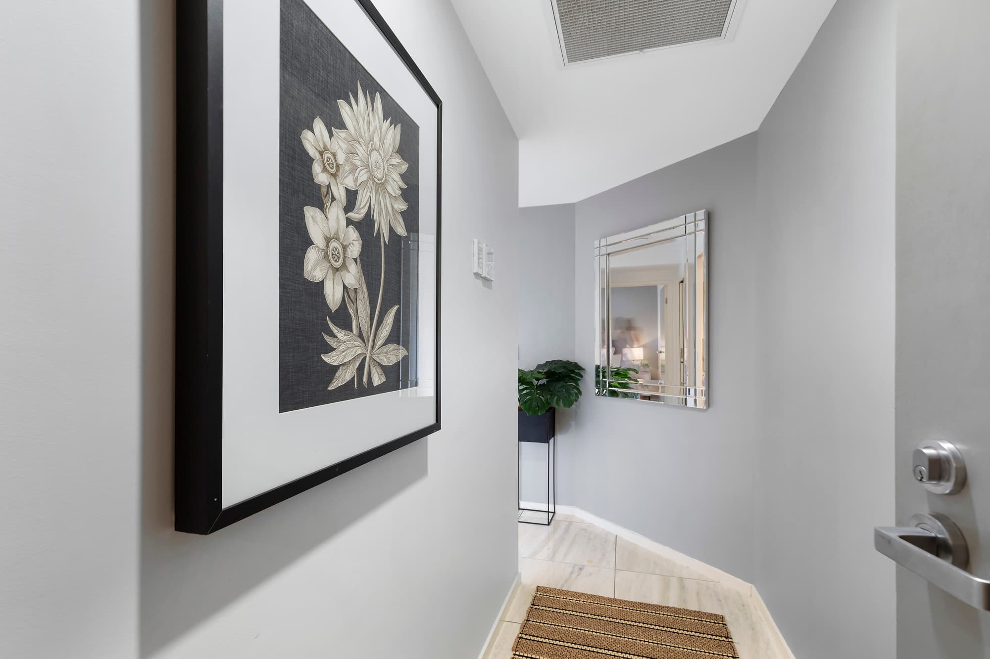 14/141 Dornoch Terra..., Highgate Hill - Thumbnail 2