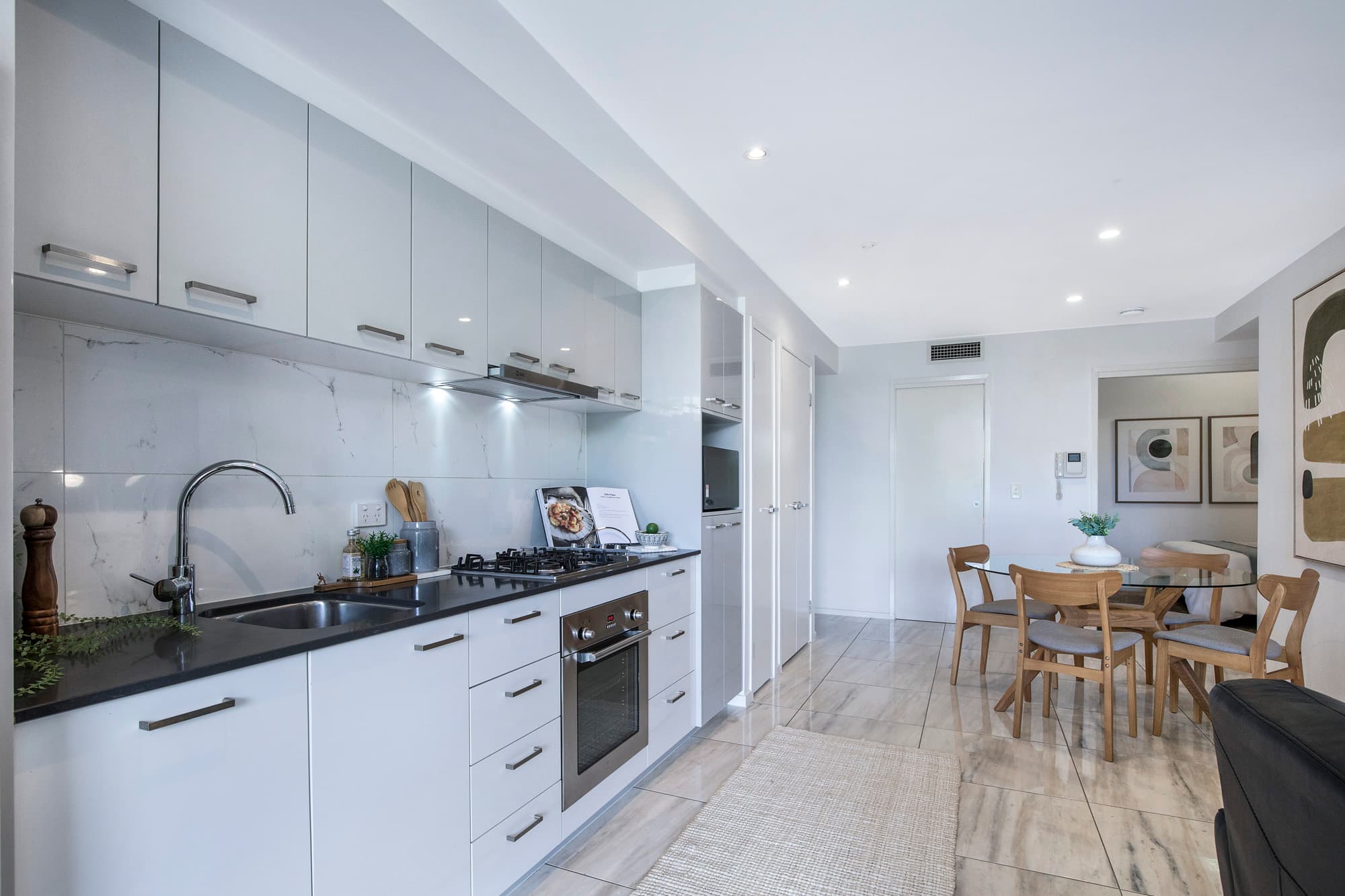 14/141 Dornoch Terra..., Highgate Hill - Thumbnail 7