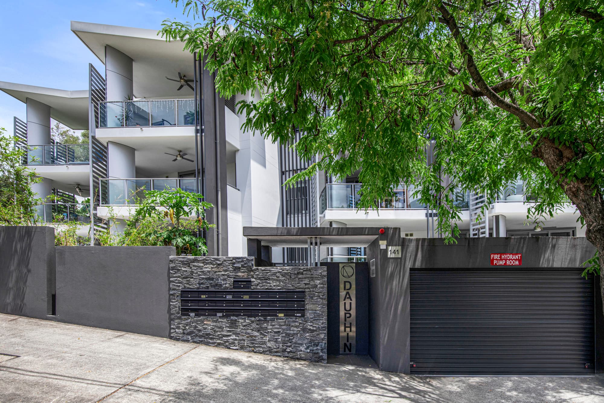 14/141 Dornoch Terra..., Highgate Hill - Image 1
