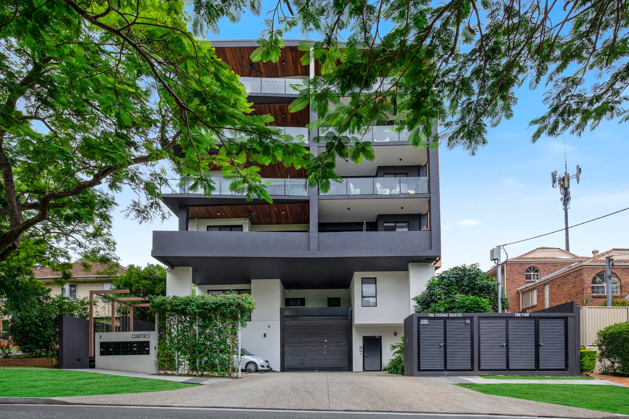 4/4 Shirley Street, Indooroopilly - Image 1