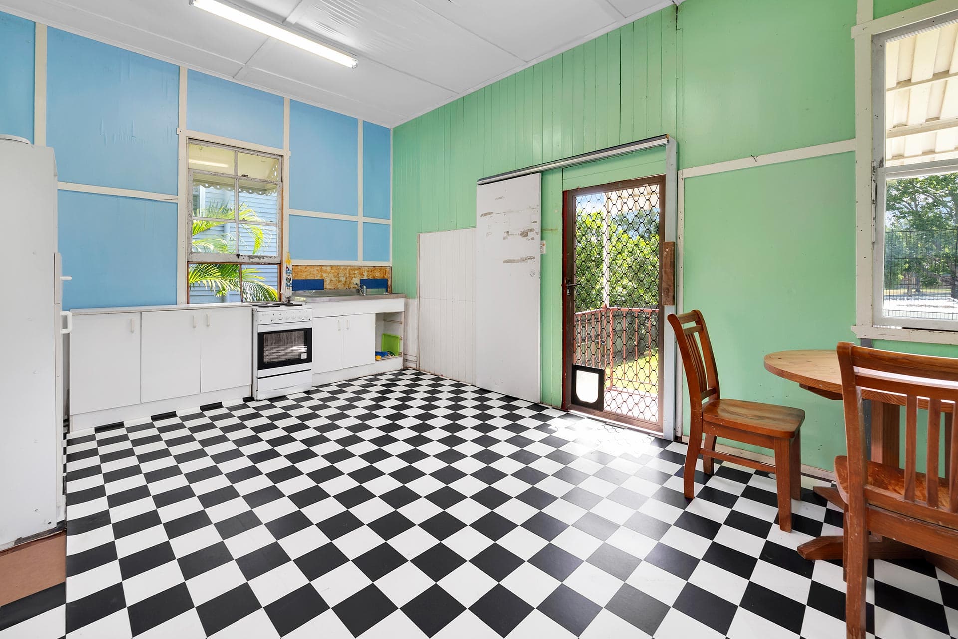 104 Swan Street, Gordon Park - Thumbnail 2