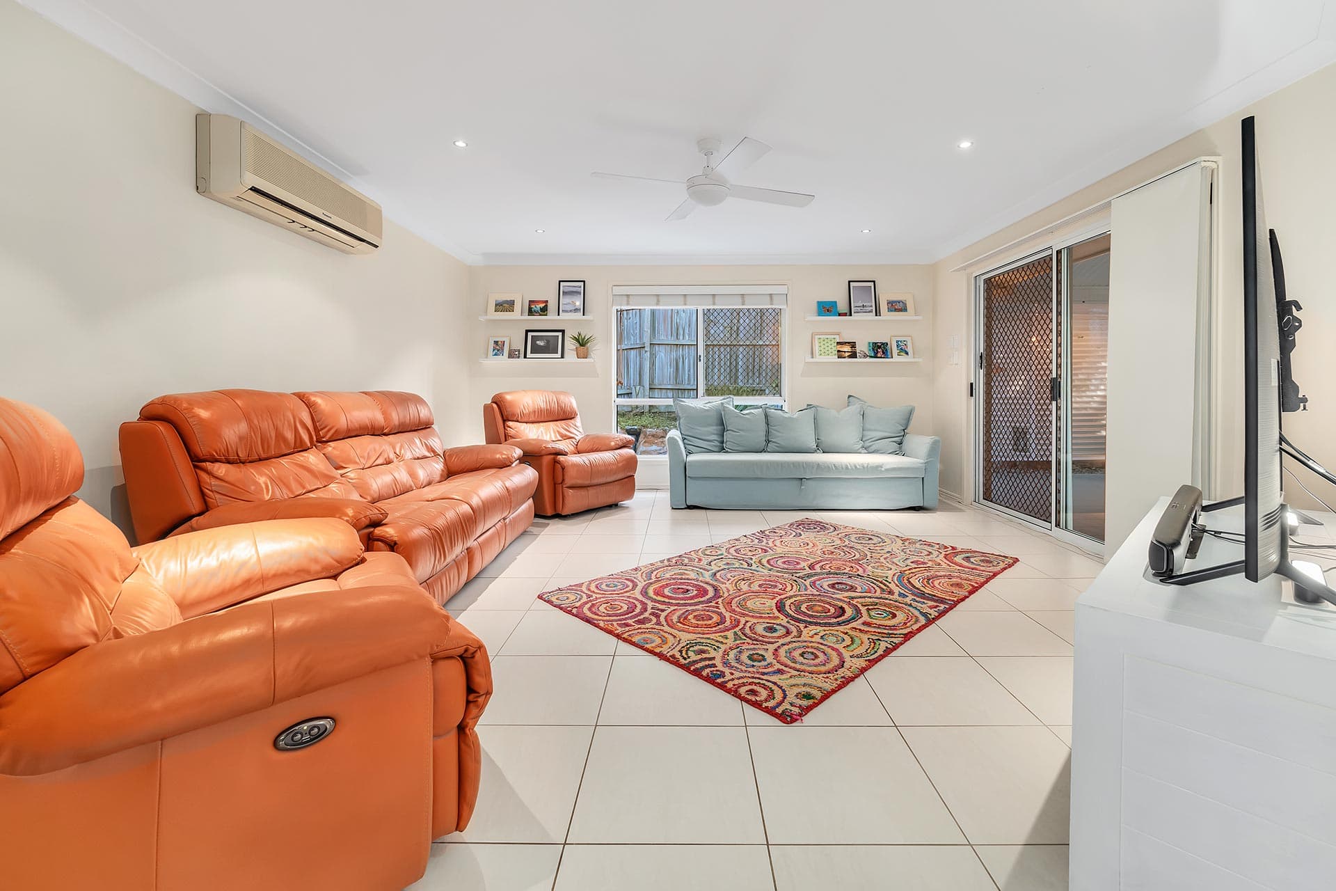 8 Blackbutt Place, Brookfield - Thumbnail 3