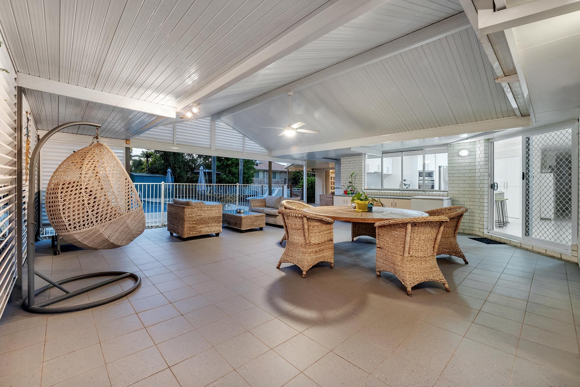 8 Blackbutt Place, Brookfield - Thumbnail 8